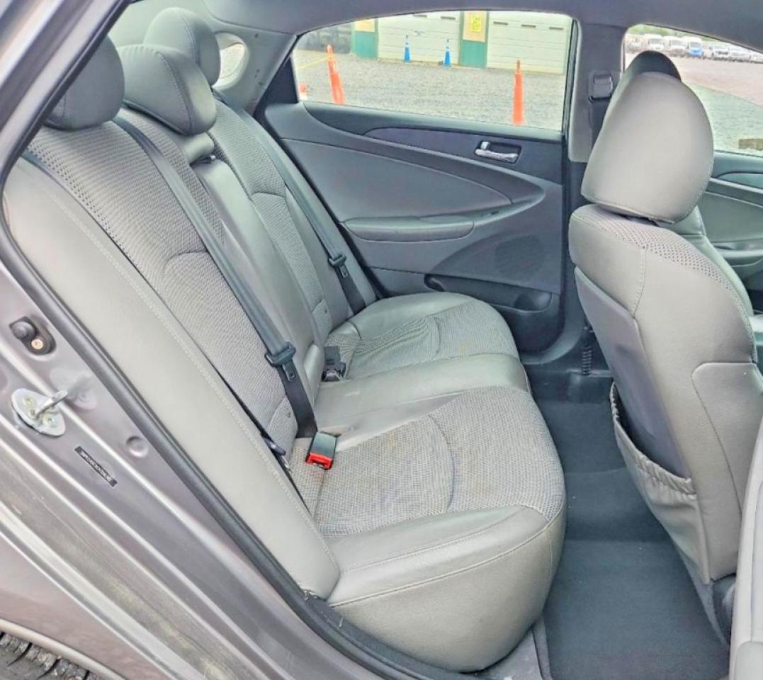 2012 Hyundai Sonata Se Gray vin: 5NPEC4AC8CH358340