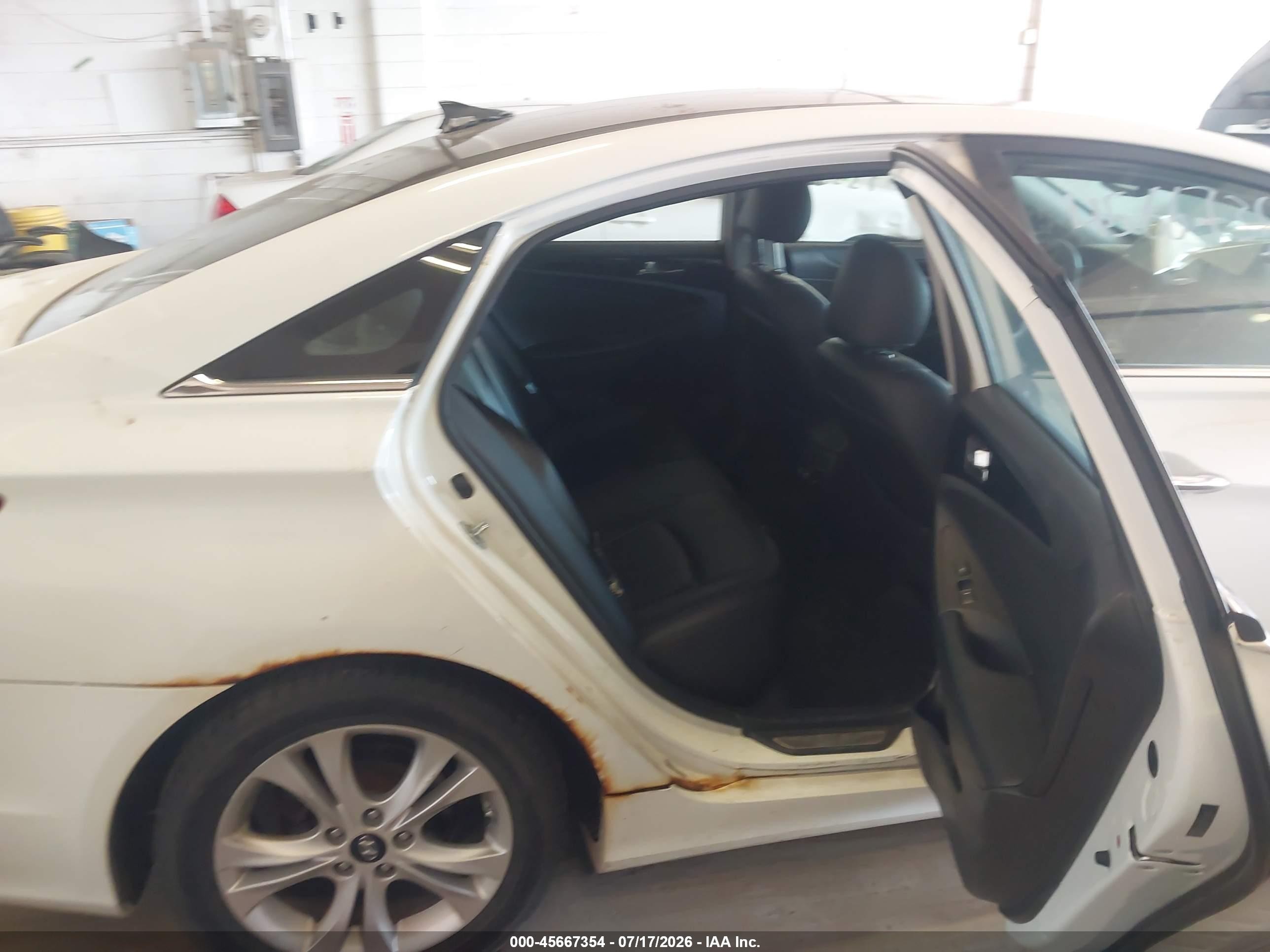 2012 Hyundai Sonata Limited White vin: 5NPEC4AC8CH449236