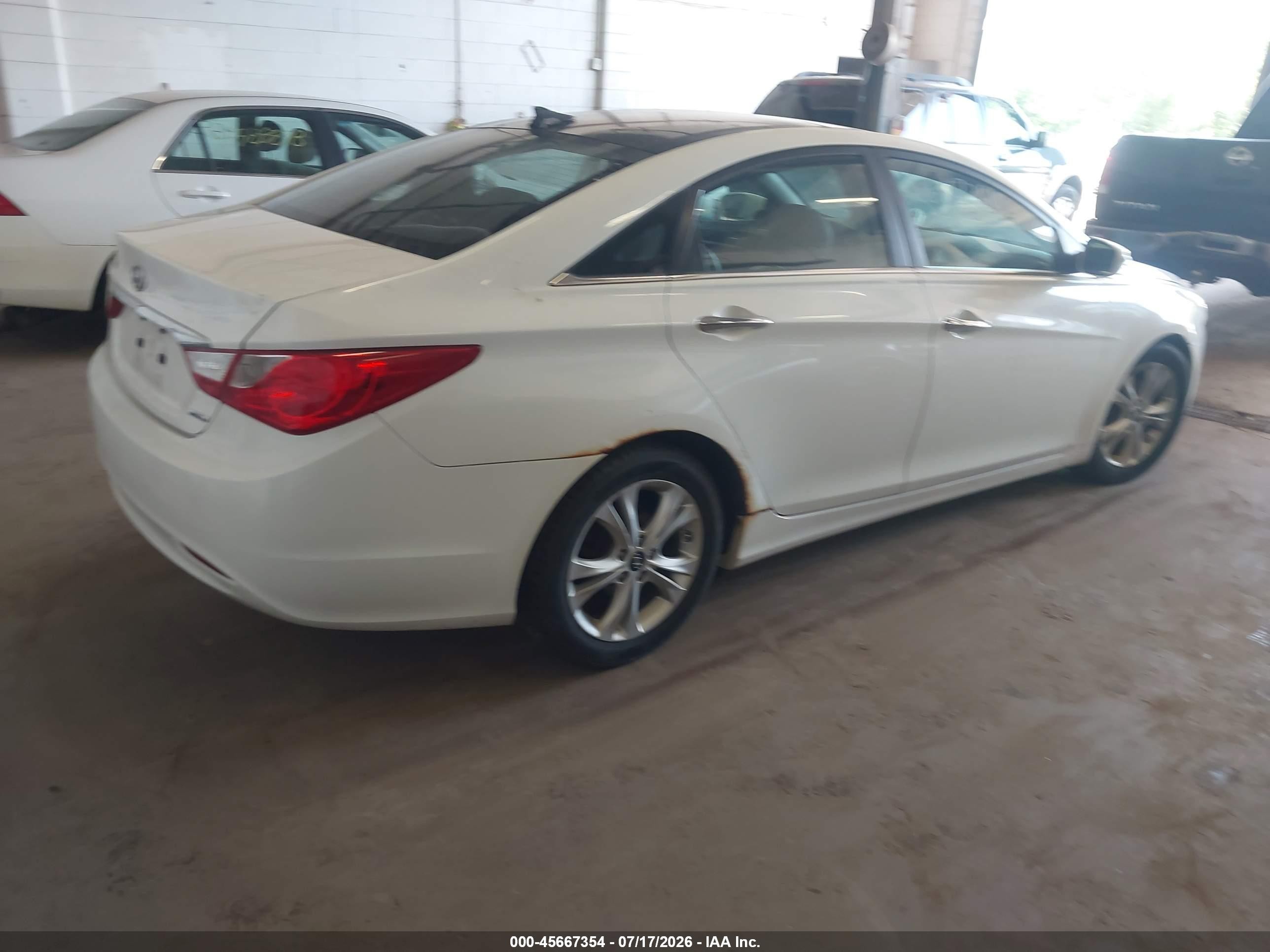 2012 Hyundai Sonata Limited White vin: 5NPEC4AC8CH449236
