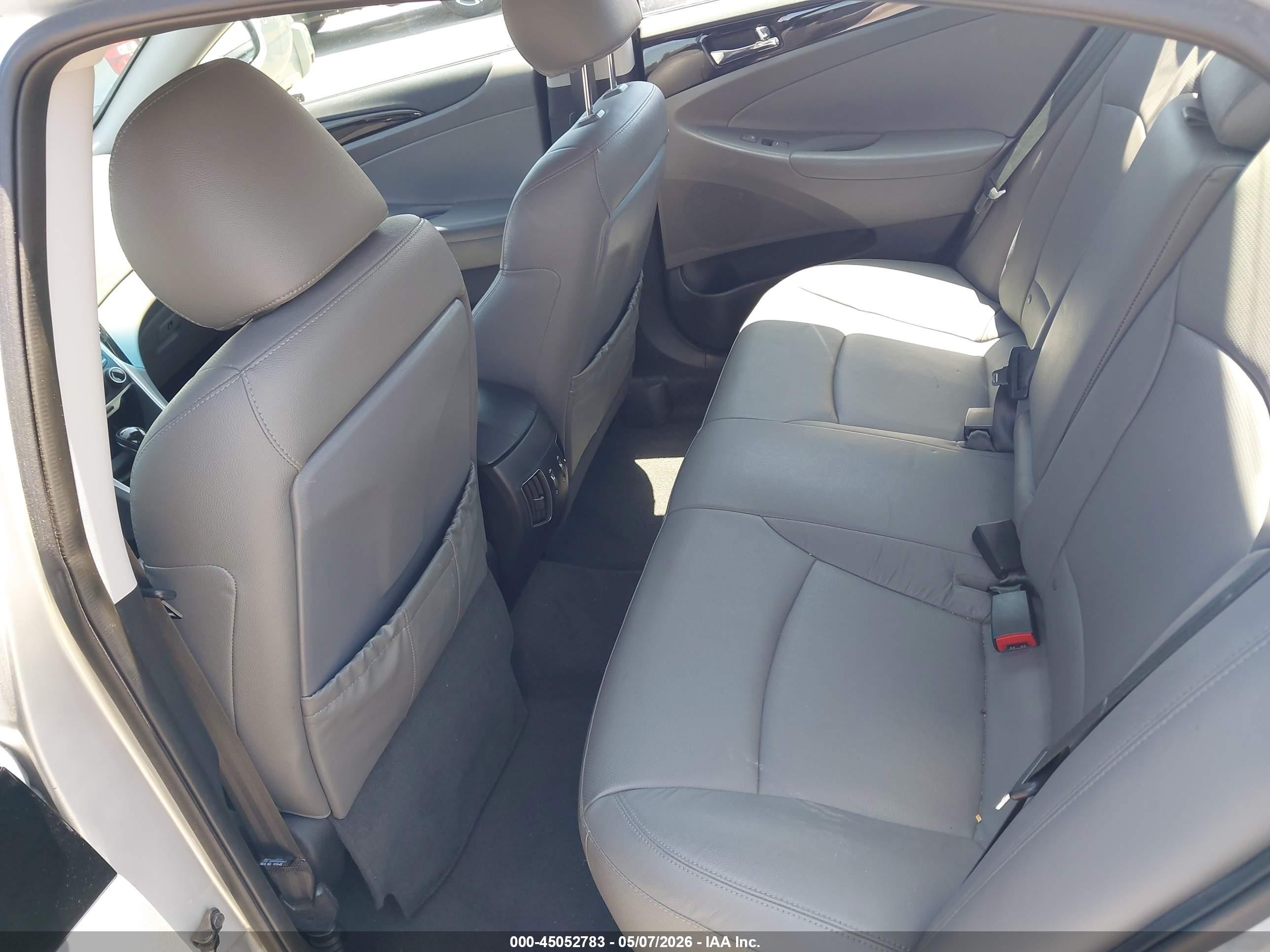 2013 Hyundai Sonata Limited Silver vin: 5NPEC4AC8DH519352