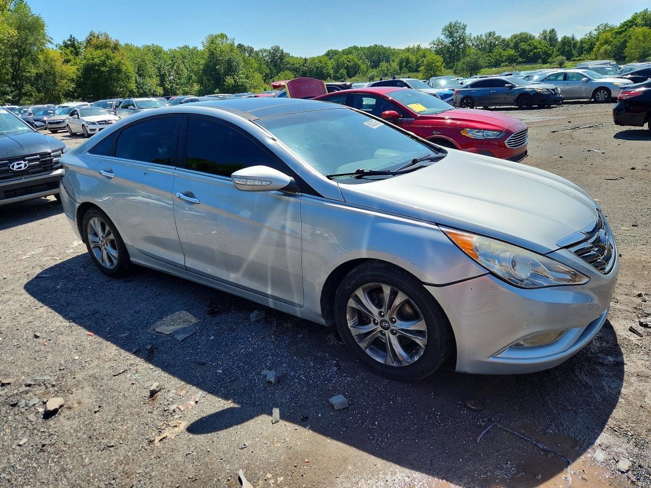 2013 Hyundai Sonata Limited Silver vin: 5NPEC4AC8DH616180