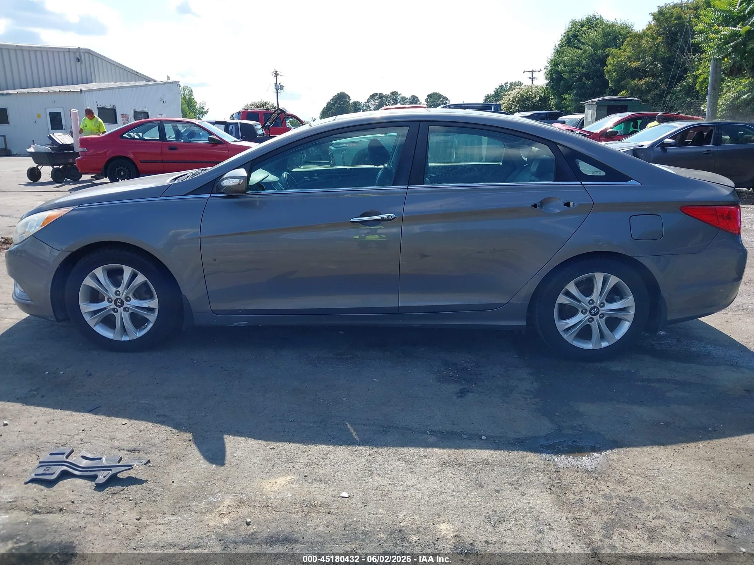 2013 Hyundai Sonata Limited Gray vin: 5NPEC4AC8DH629124