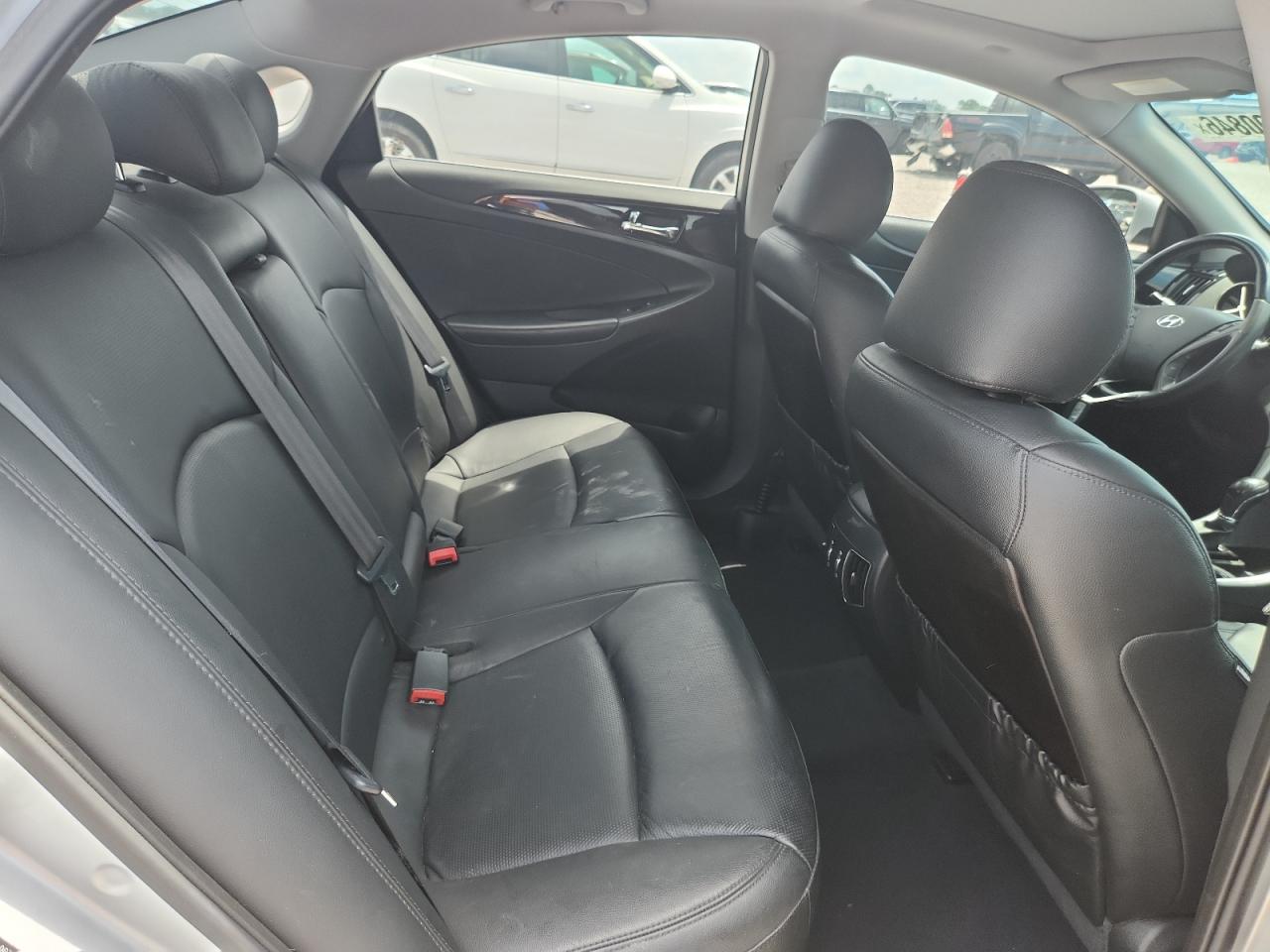 2013 Hyundai Sonata Limited Silver vin: 5NPEC4AC8DH629642