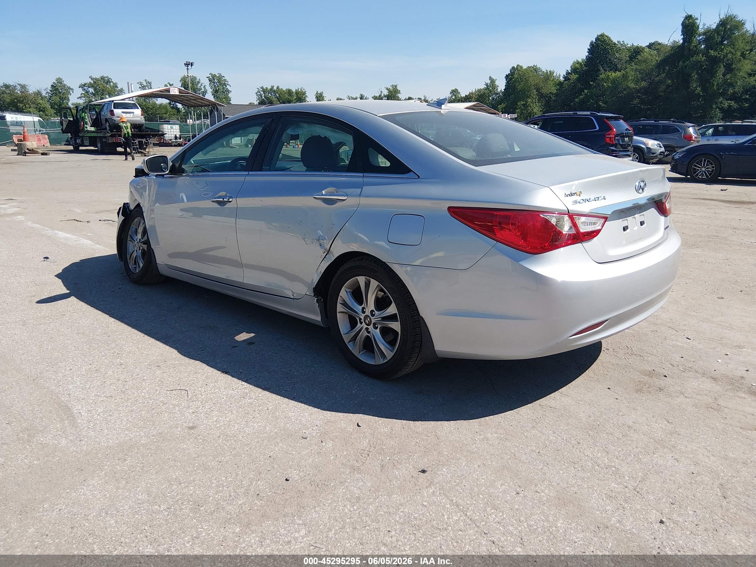2013 Hyundai Sonata Limited Silver vin: 5NPEC4AC8DH631388