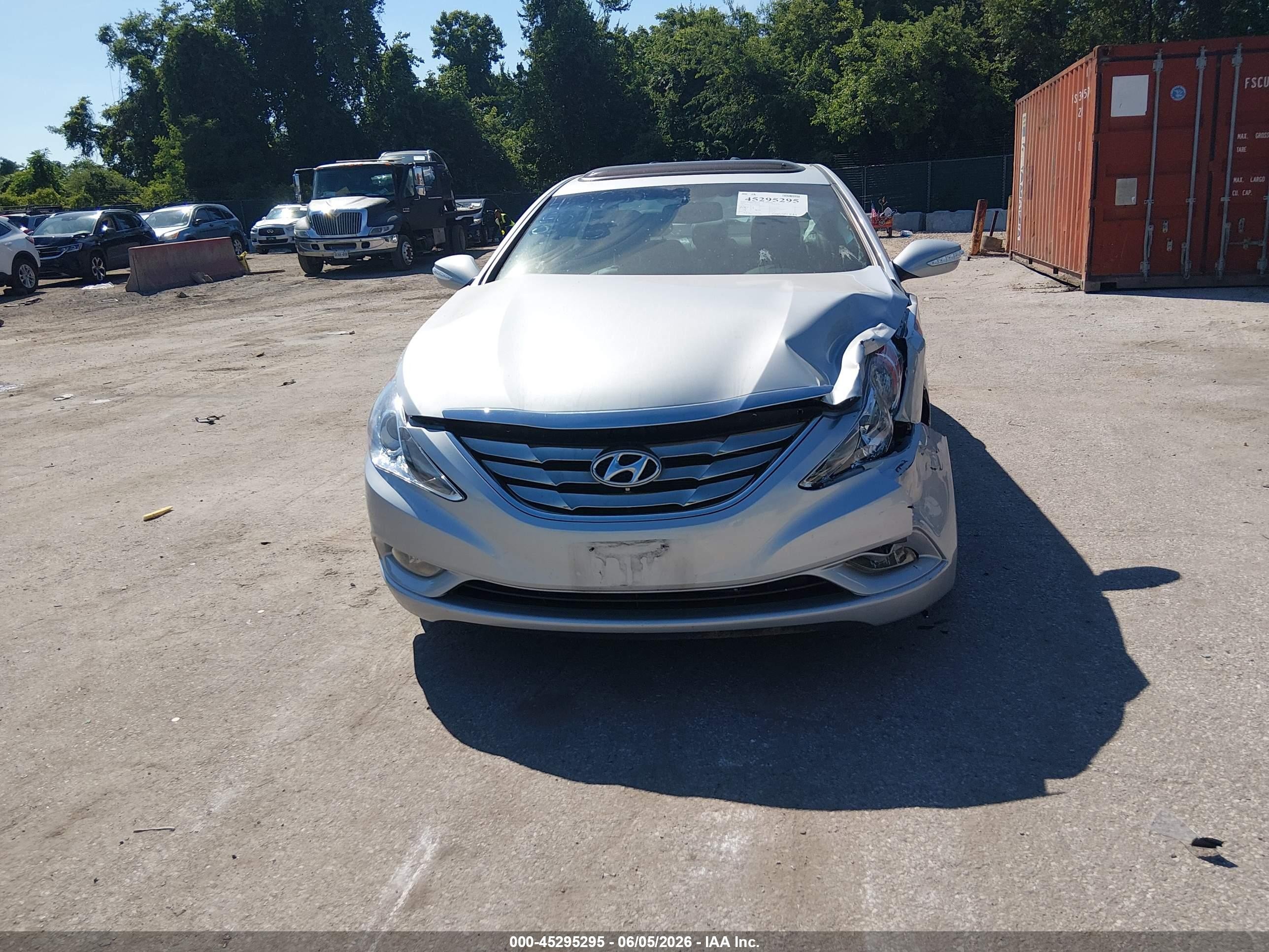 2013 Hyundai Sonata Limited Silver vin: 5NPEC4AC8DH631388