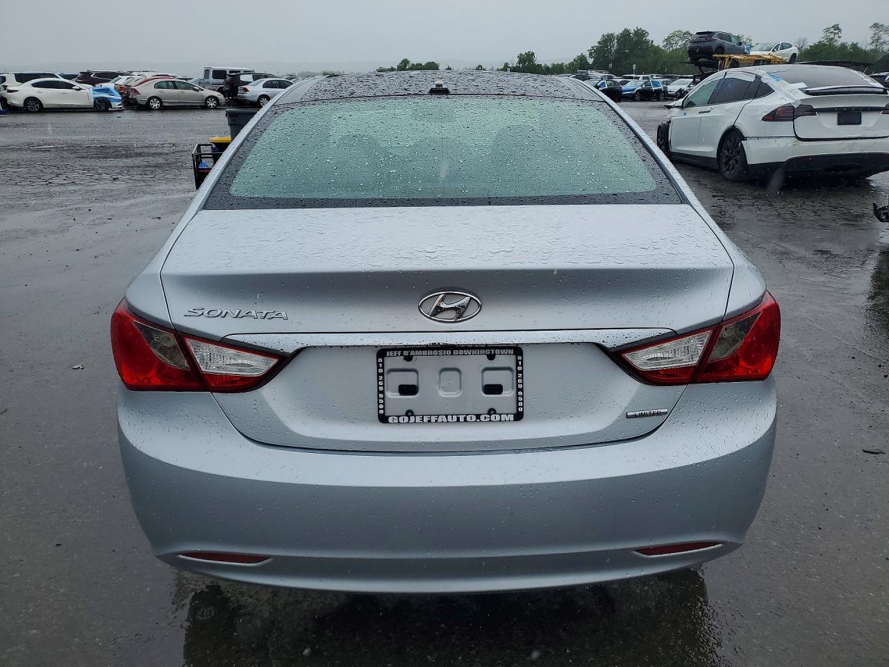 2013 Hyundai Sonata Limited Silver vin: 5NPEC4AC8DH639460