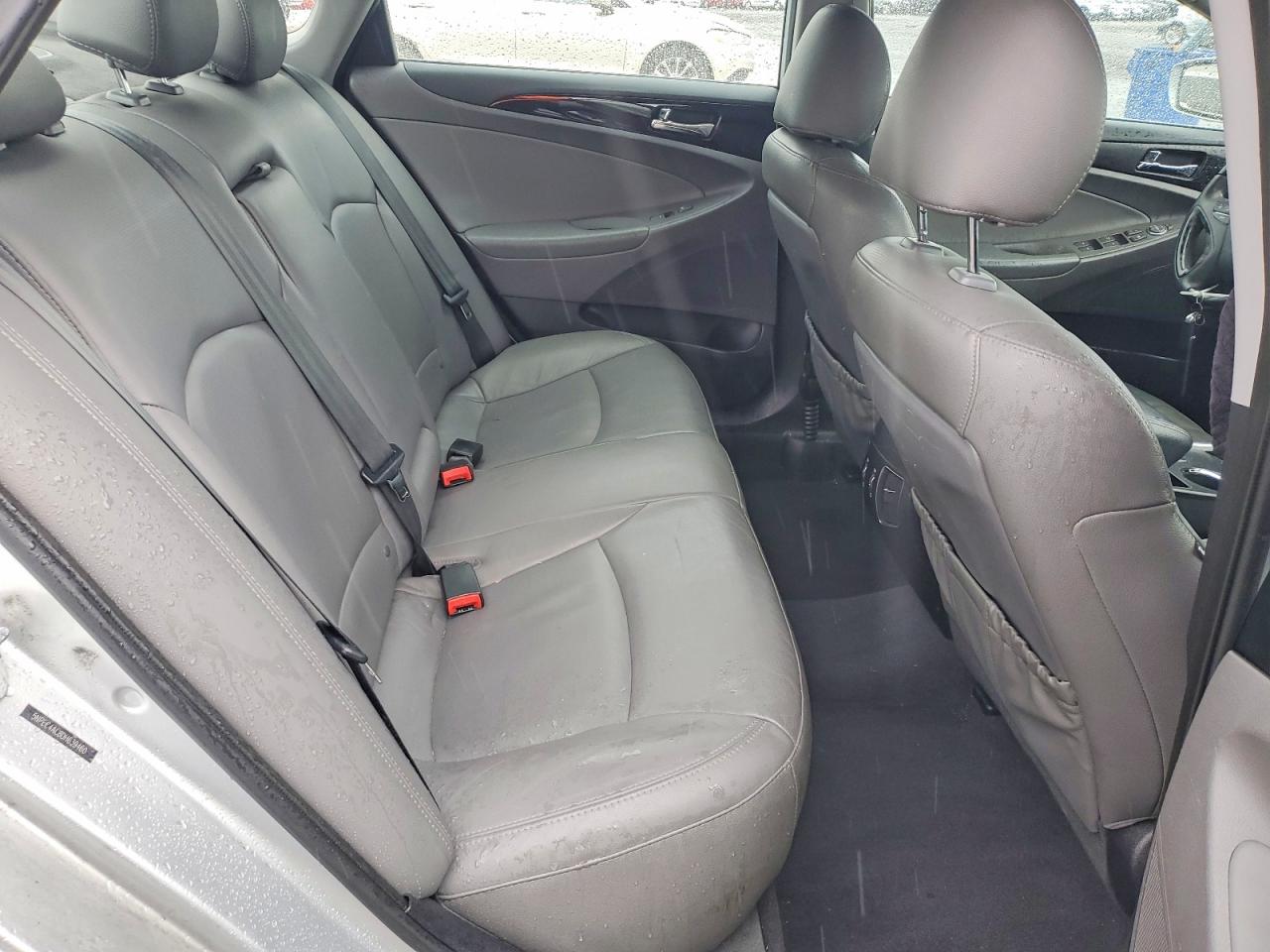2013 Hyundai Sonata Limited Silver vin: 5NPEC4AC8DH639460