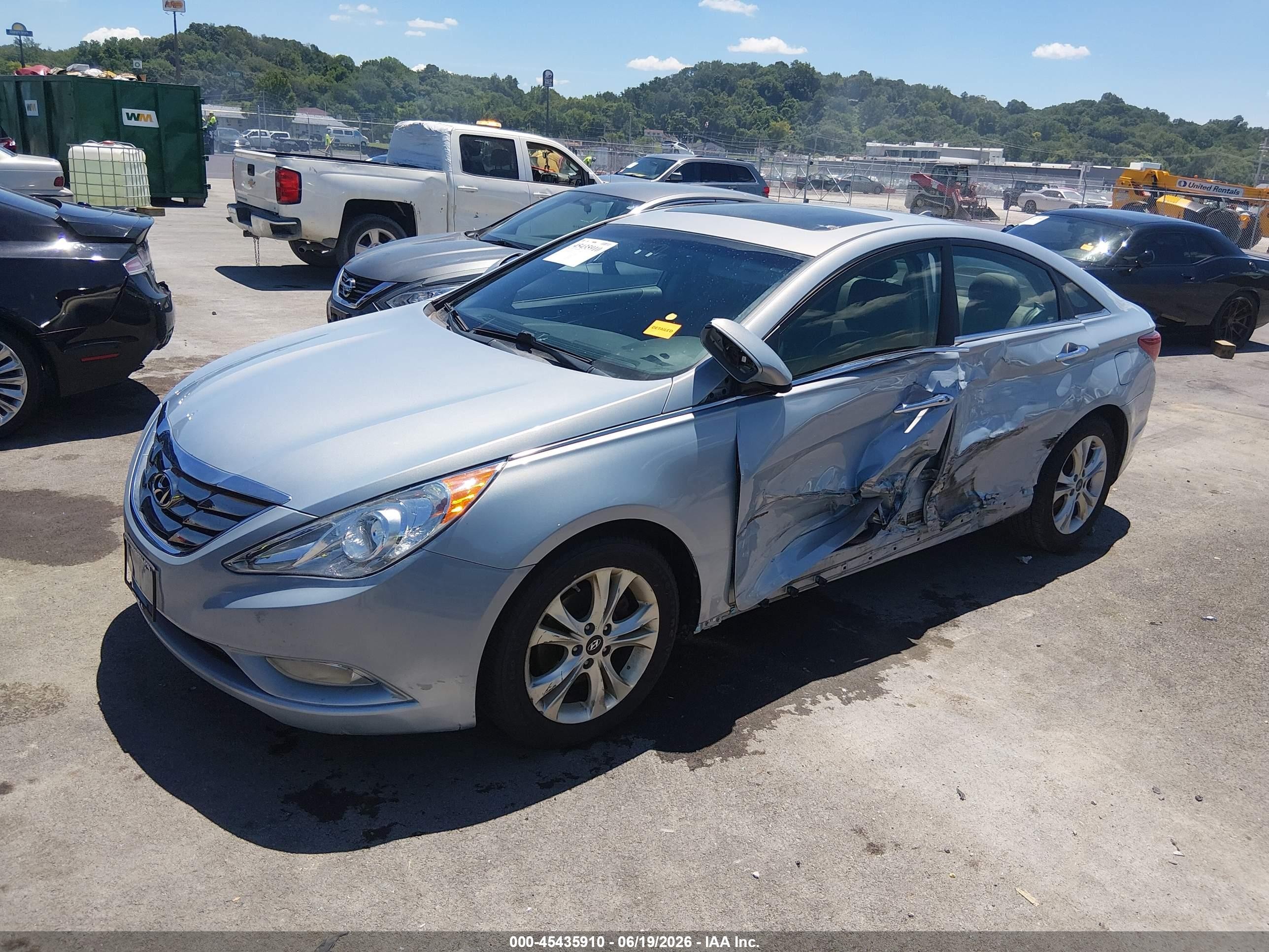 2013 Hyundai Sonata Limited Silver vin: 5NPEC4AC8DH806190