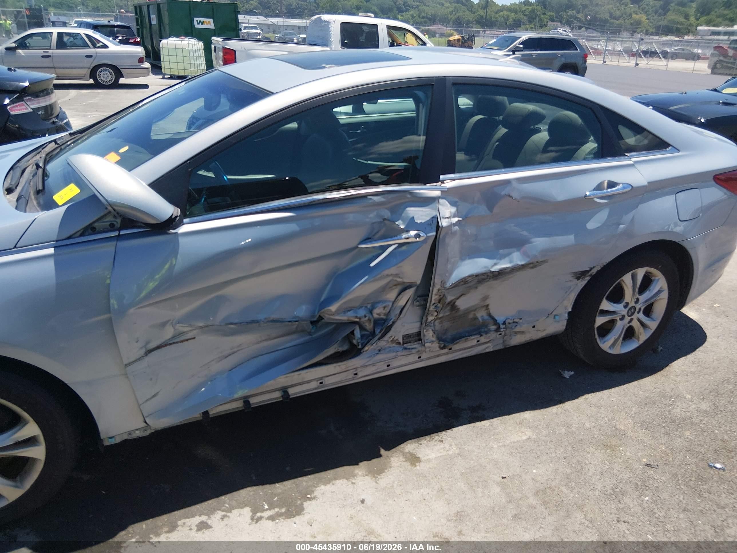 2013 Hyundai Sonata Limited Silver vin: 5NPEC4AC8DH806190