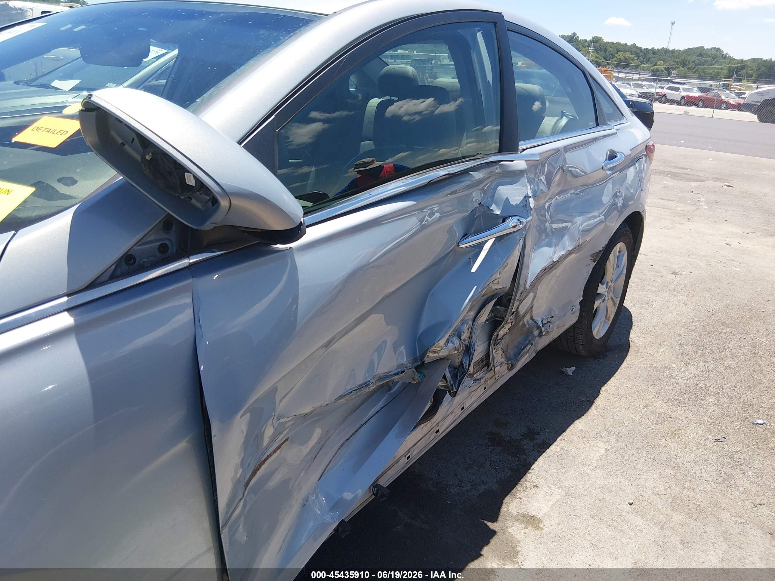 2013 Hyundai Sonata Limited Silver vin: 5NPEC4AC8DH806190