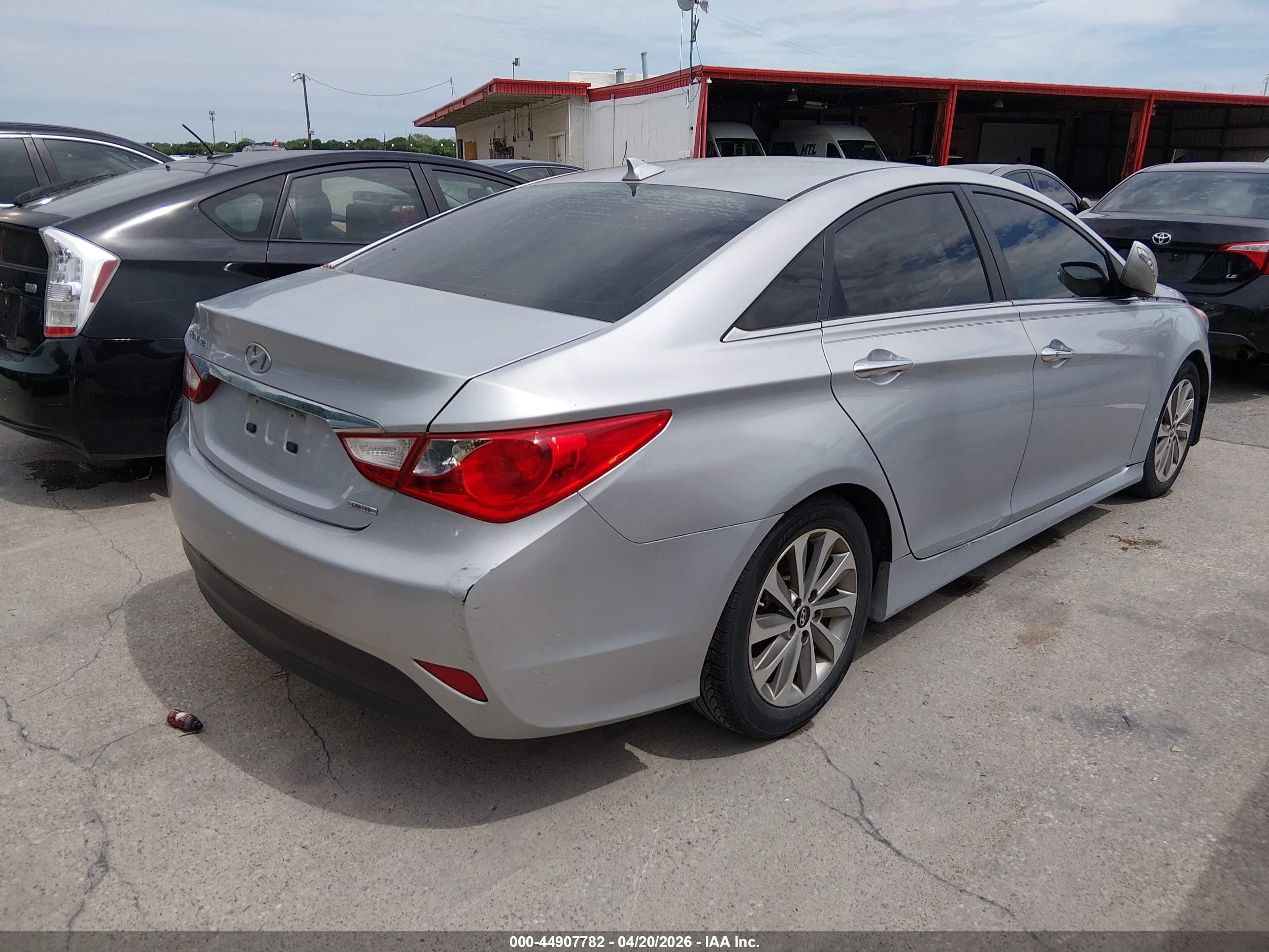 2014 Hyundai Sonata Limited Silver vin: 5NPEC4AC8EH908414