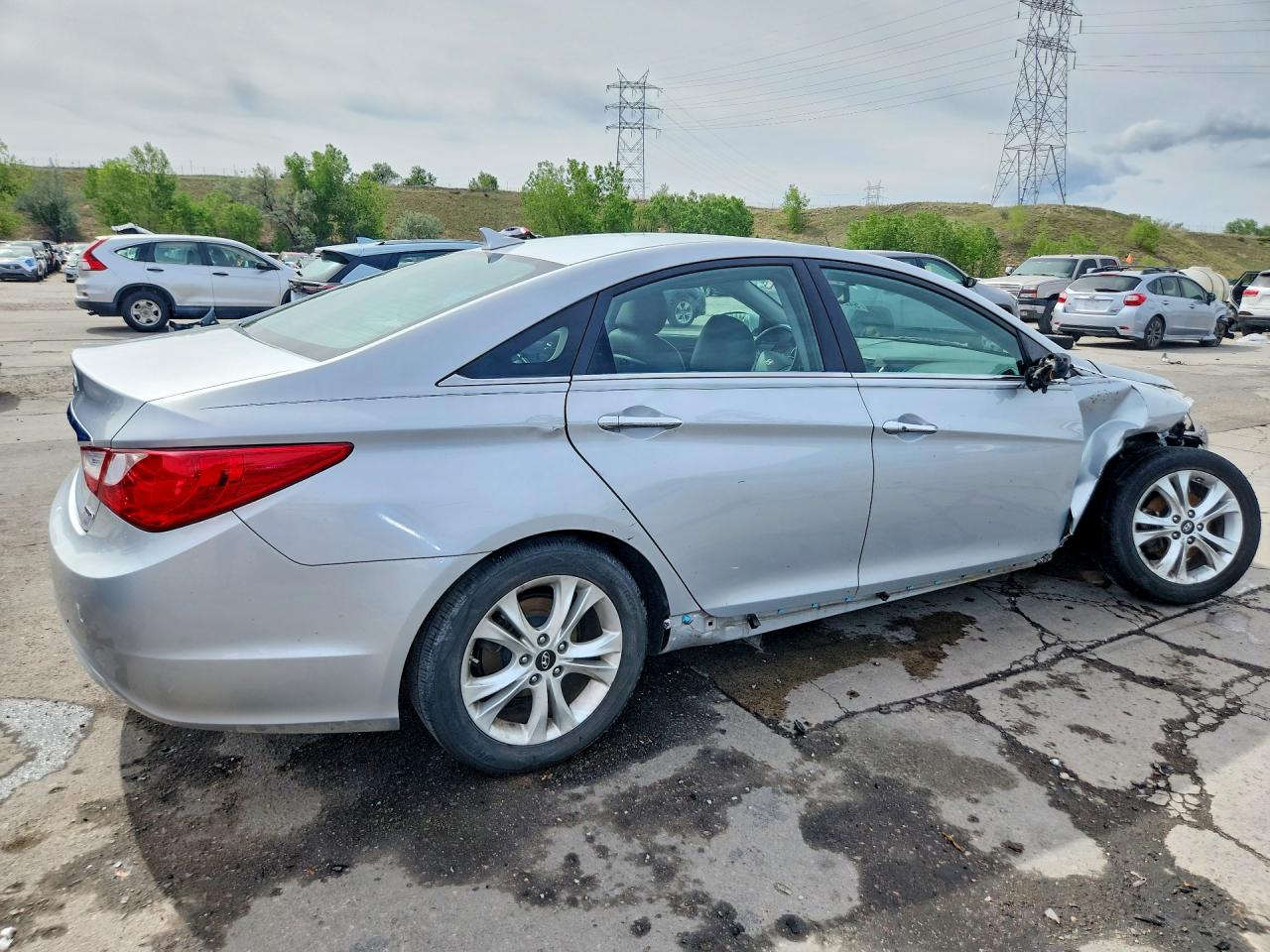 2011 Hyundai Sonata Limited Silver vin: 5NPEC4AC9BH007659