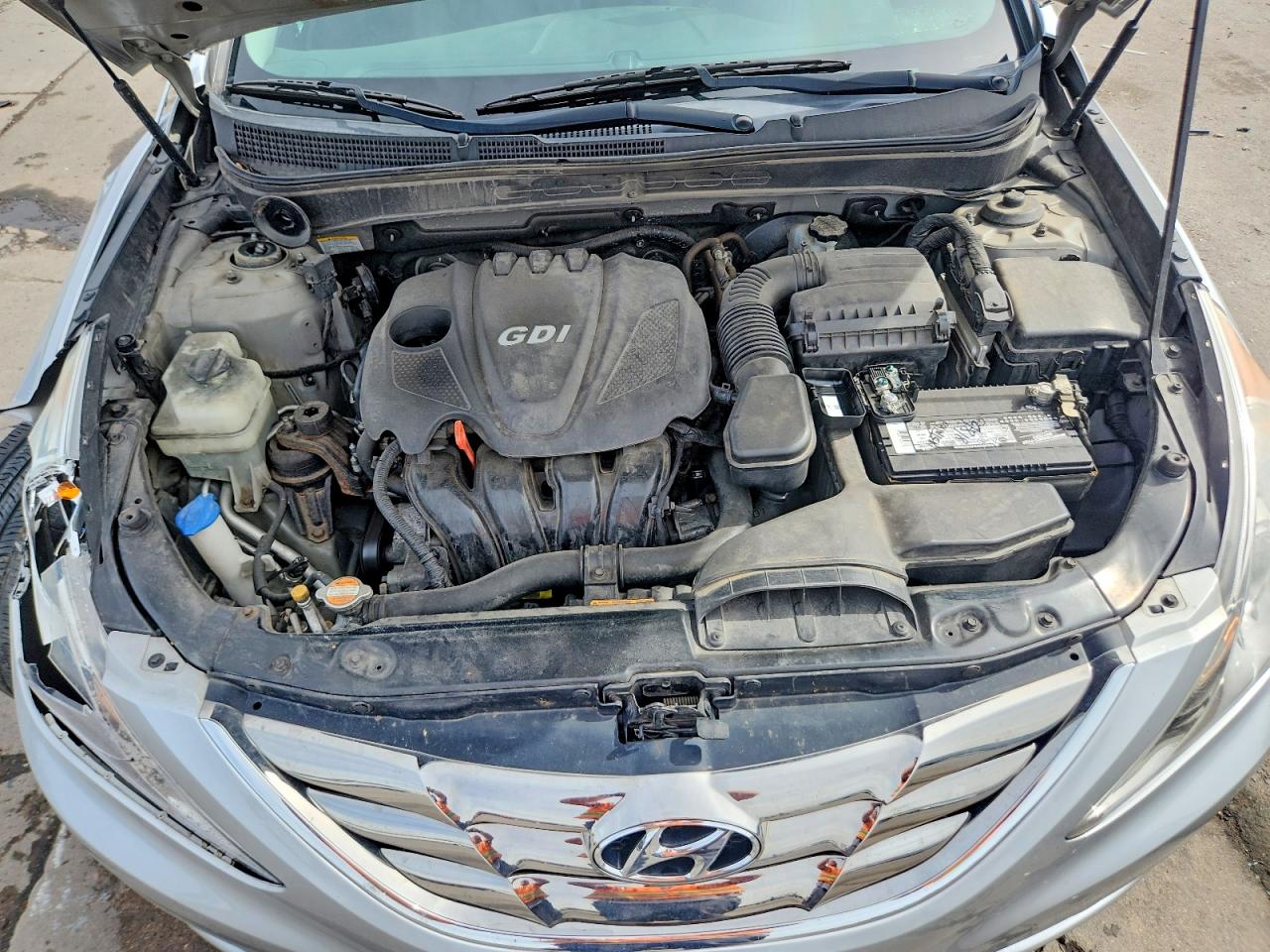 2011 Hyundai Sonata Limited Silver vin: 5NPEC4AC9BH007659