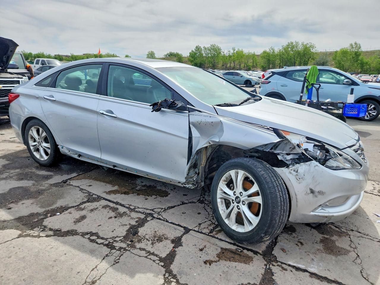 2011 Hyundai Sonata Limited Silver vin: 5NPEC4AC9BH007659