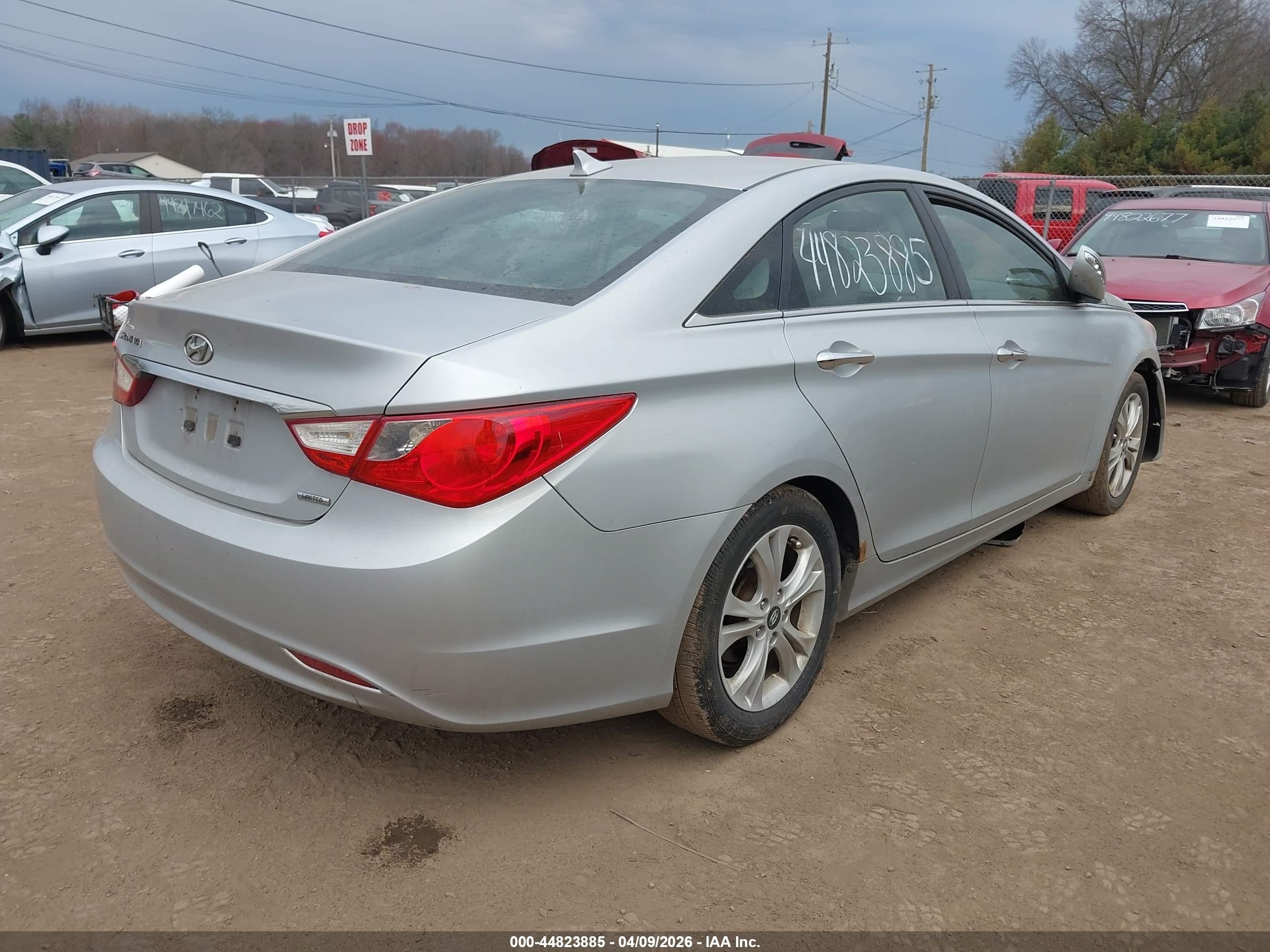 2011 Hyundai Sonata Ltd Silver vin: 5NPEC4AC9BH081731