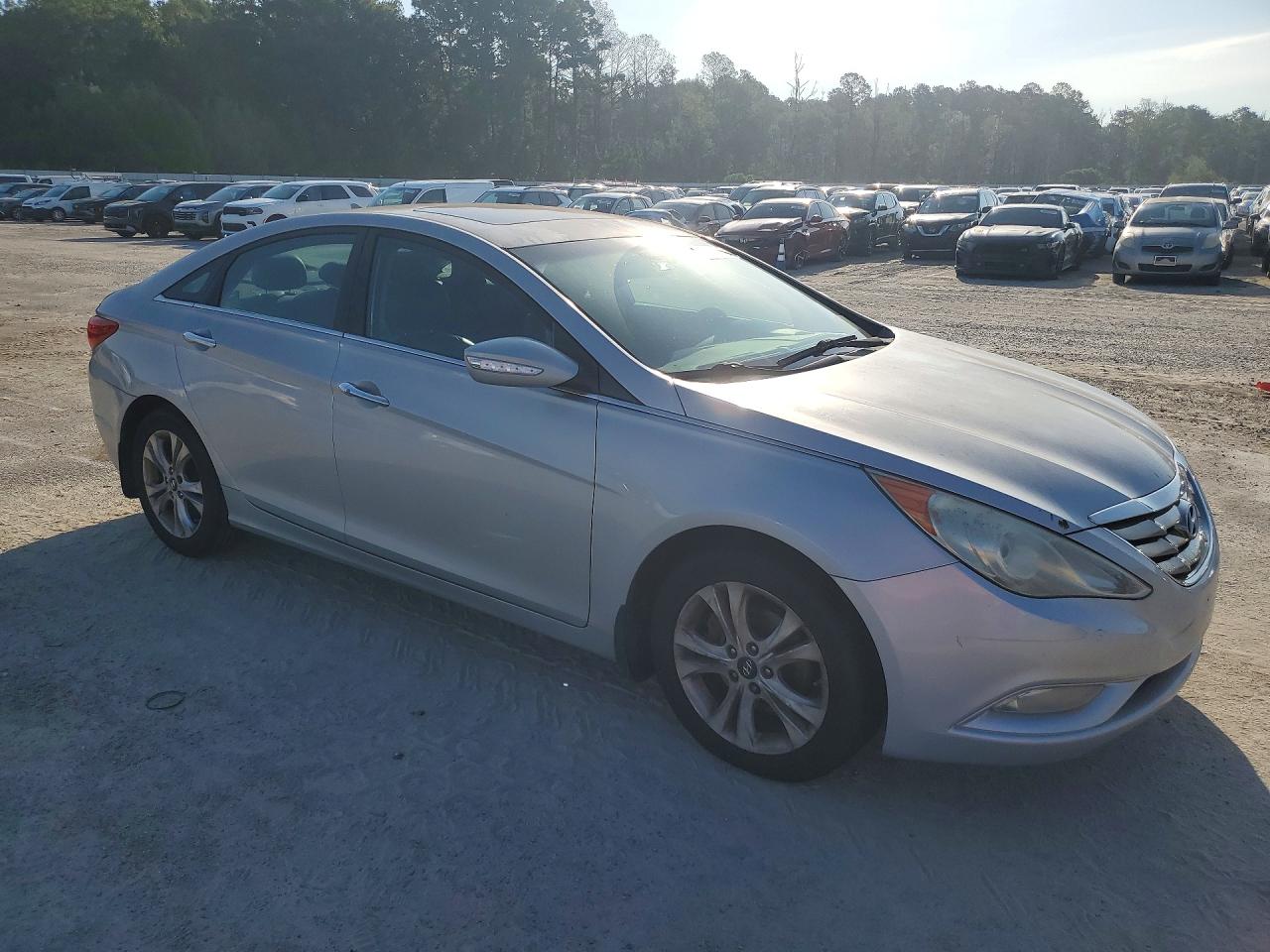 2011 Hyundai Sonata Limited Silver vin: 5NPEC4AC9BH115716