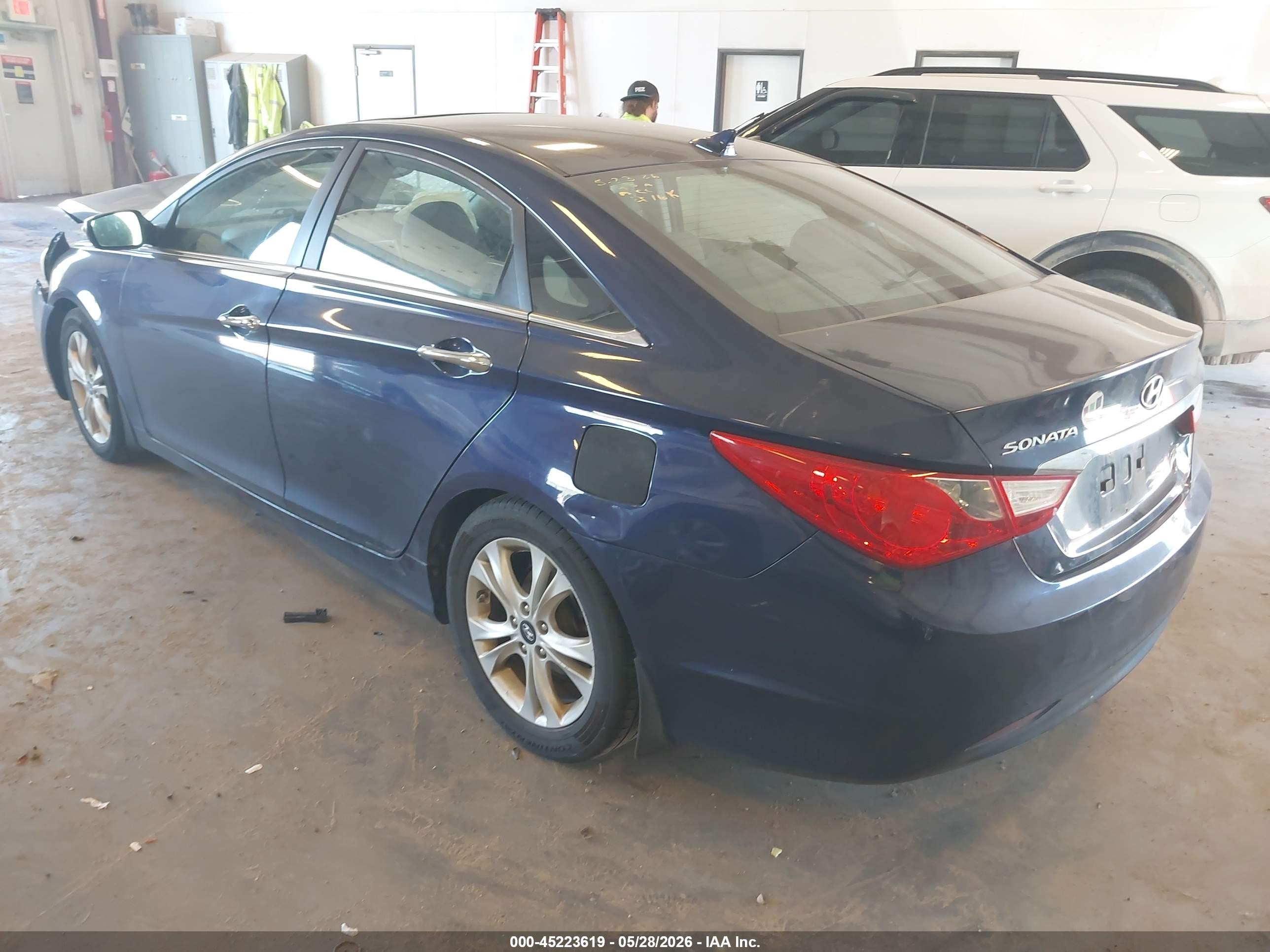 2011 Hyundai Sonata Limited Dark Blue vin: 5NPEC4AC9BH121421