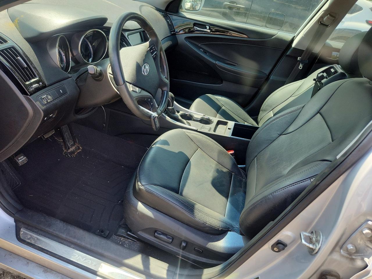 2011 Hyundai Sonata Limited Silver vin: 5NPEC4AC9BH131236