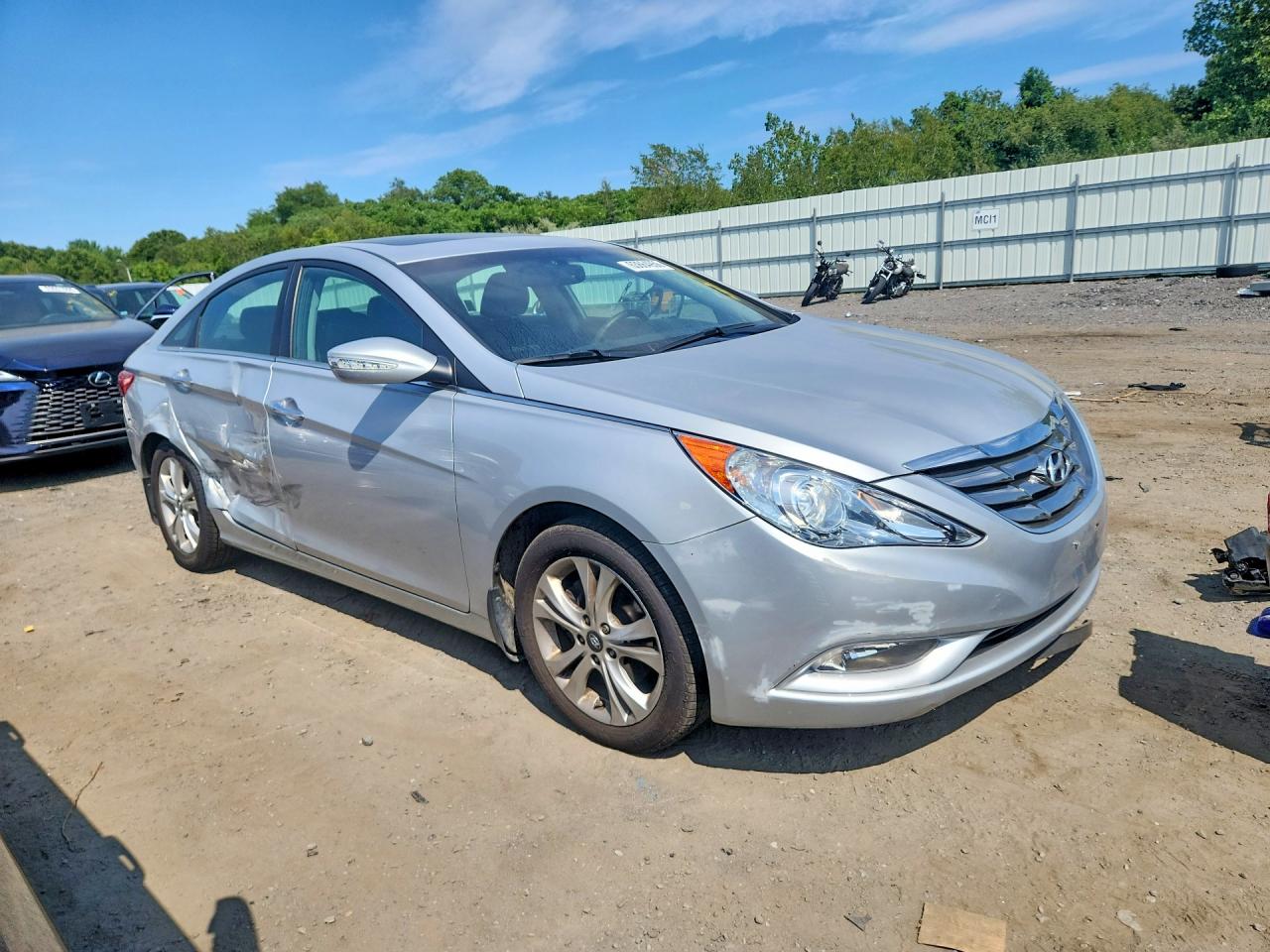 2011 Hyundai Sonata Limited Silver vin: 5NPEC4AC9BH131236