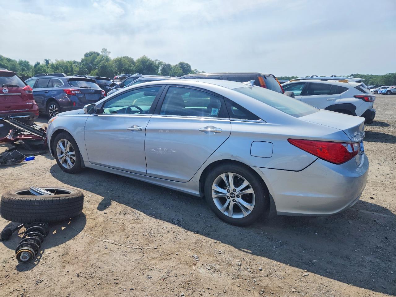 2011 Hyundai Sonata Limited Silver vin: 5NPEC4AC9BH131236