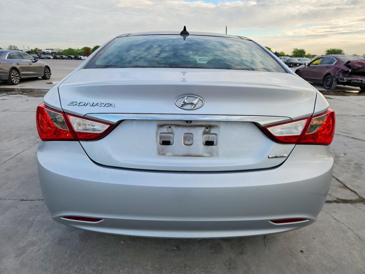 2012 Hyundai Sonata Limited Silver vin: 5NPEC4AC9CH365880