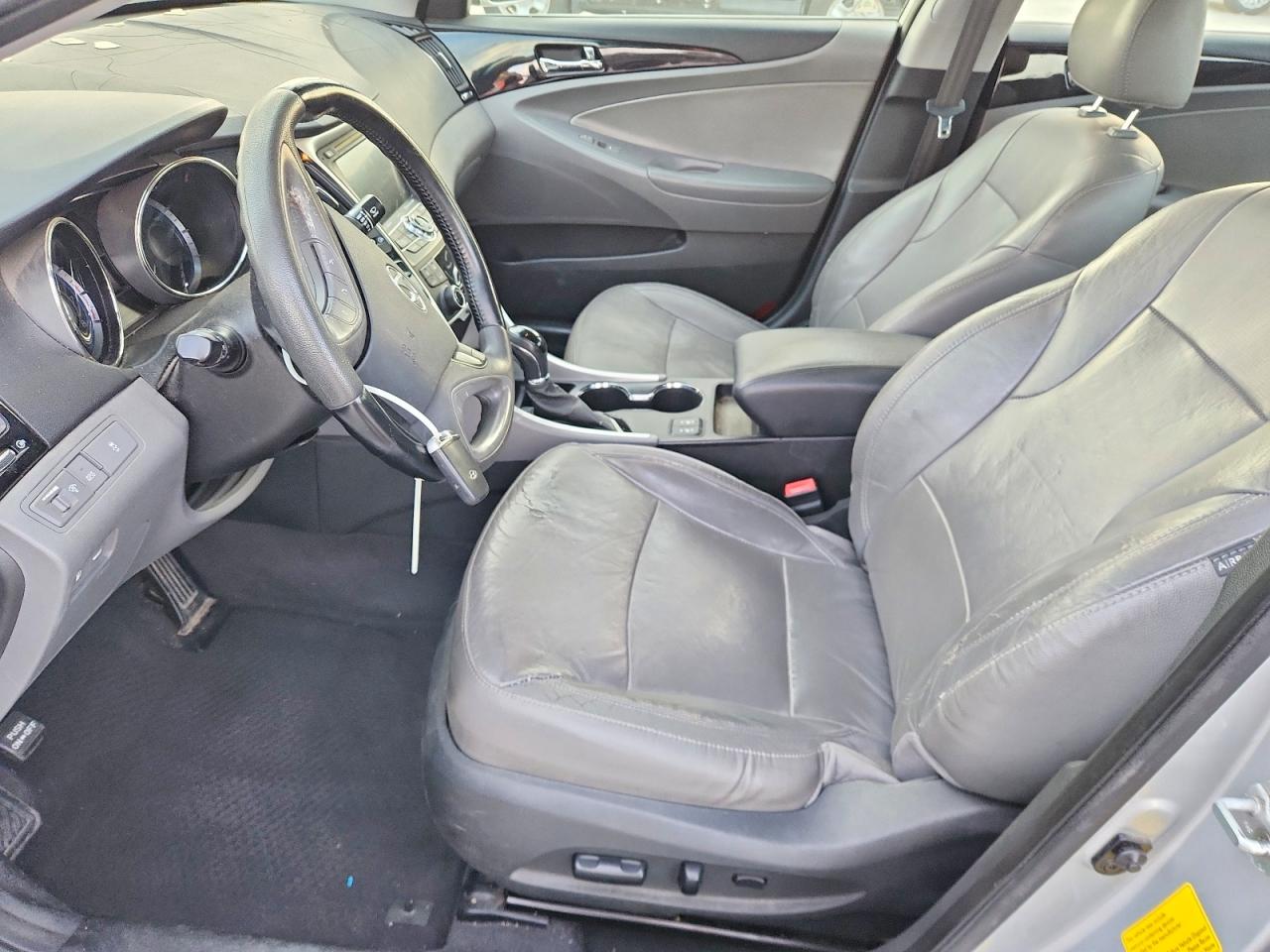 2012 Hyundai Sonata Limited Silver vin: 5NPEC4AC9CH365880