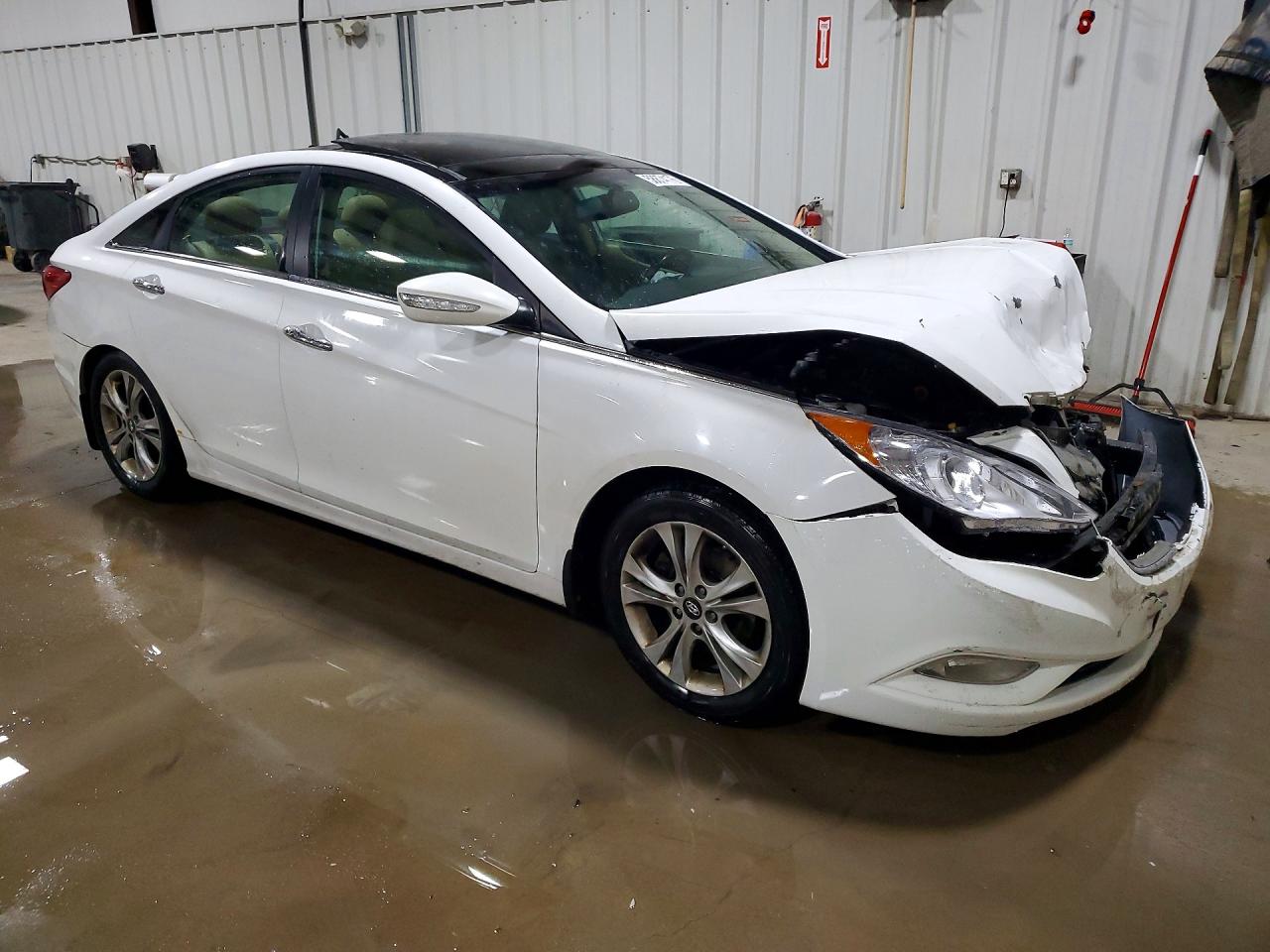 2012 Hyundai Sonata Limited White vin: 5NPEC4AC9CH402331