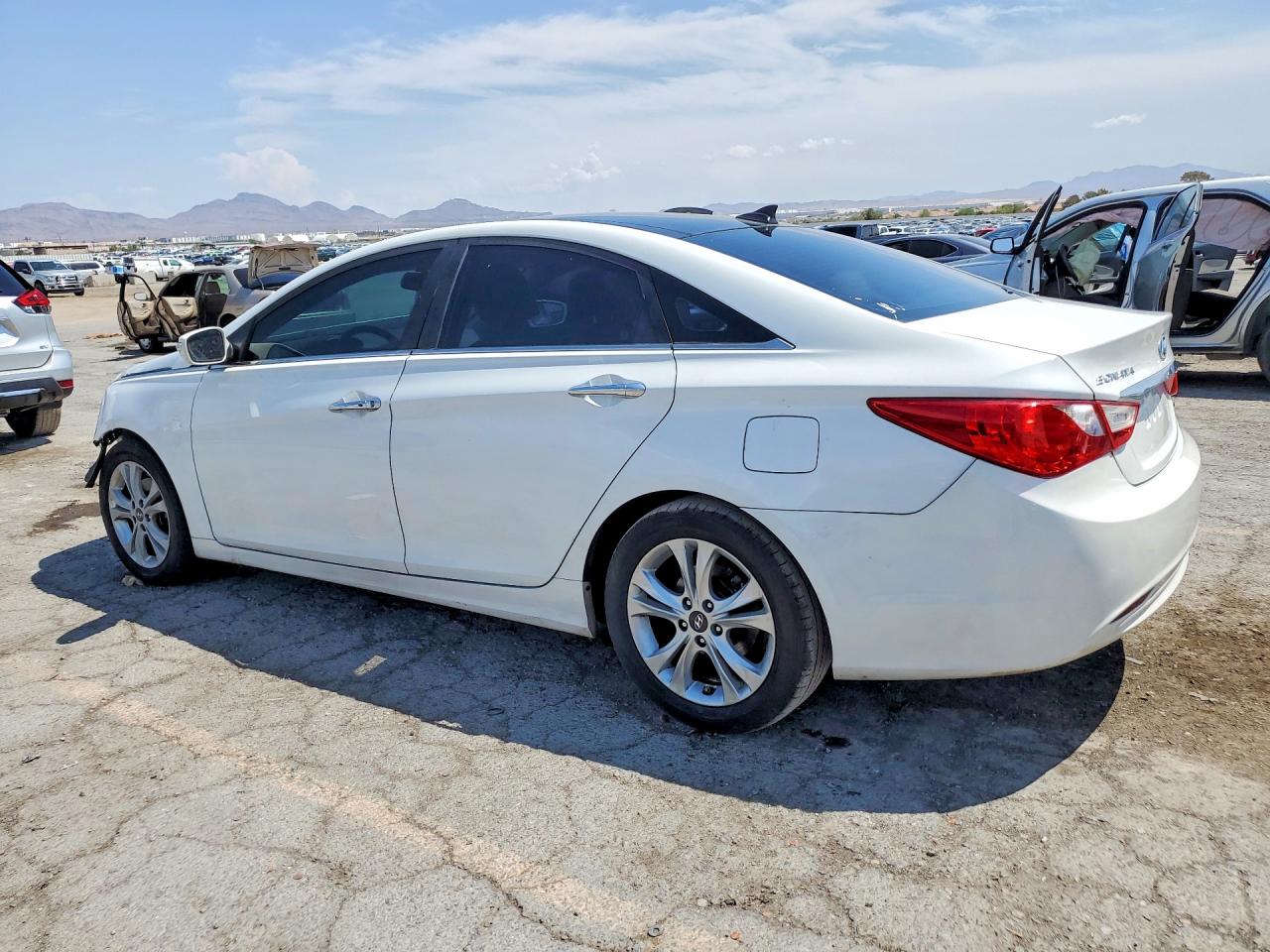 2012 Hyundai Sonata Limited White vin: 5NPEC4AC9CH403415
