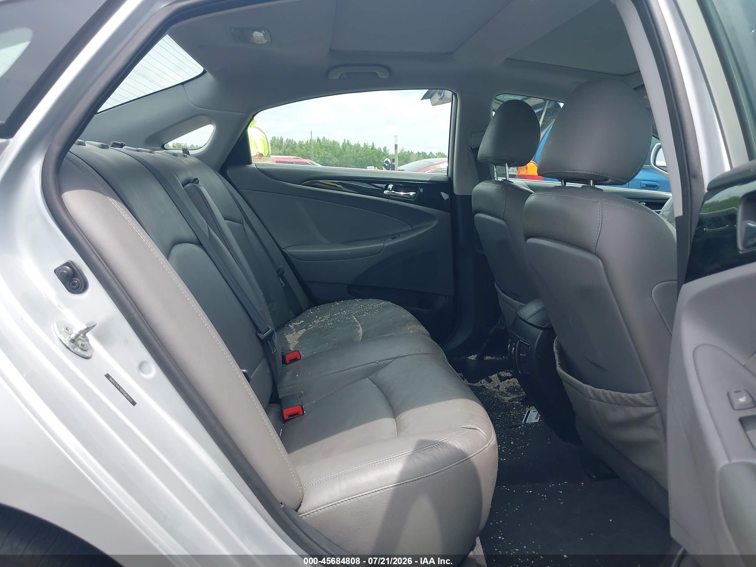 2013 Hyundai Sonata Limited Silver vin: 5NPEC4AC9DH582833