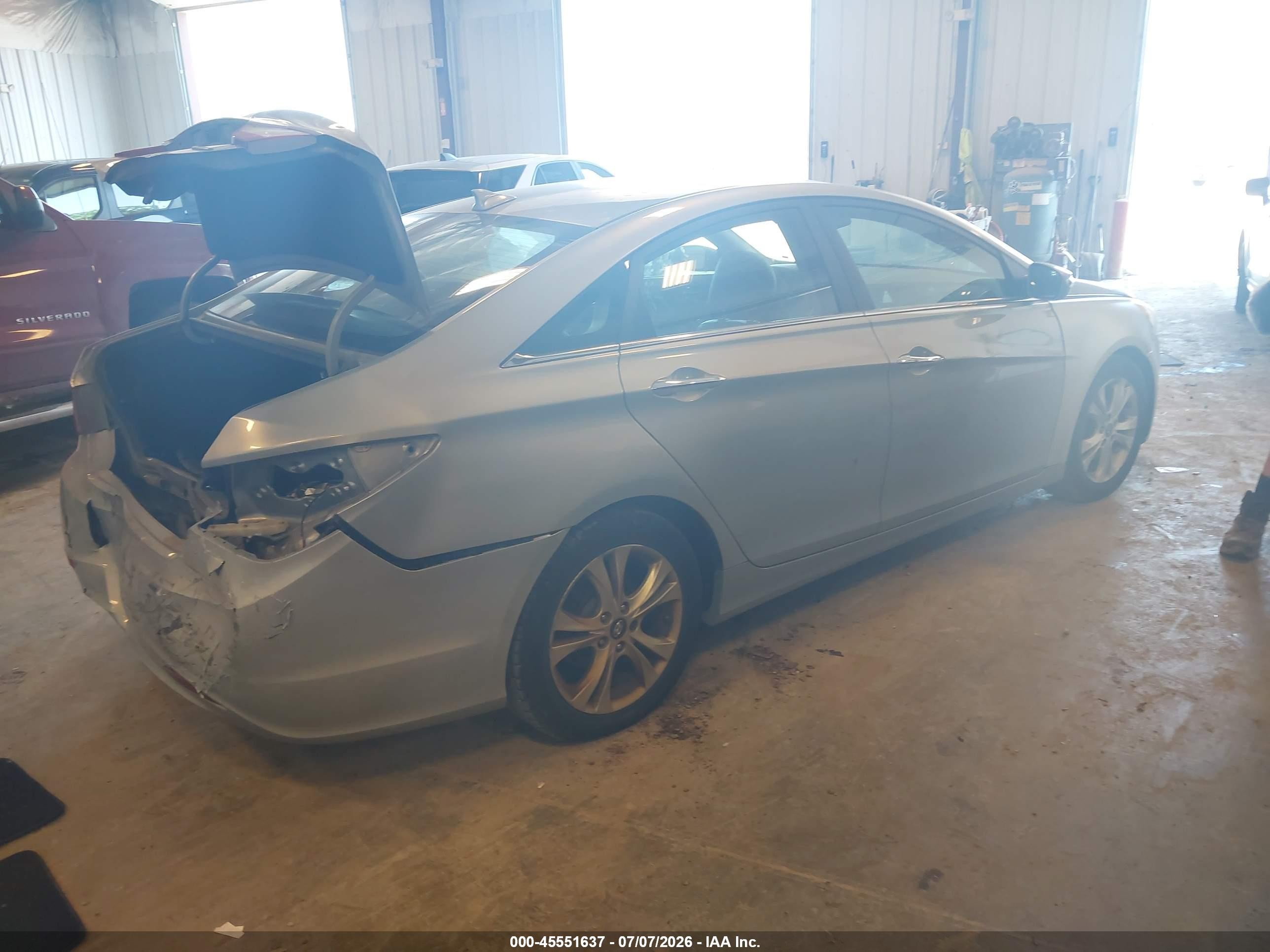 2013 Hyundai Sonata Limited Silver vin: 5NPEC4AC9DH593685