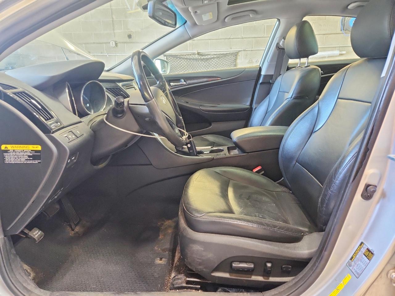 2013 Hyundai Sonata Limited Silver vin: 5NPEC4AC9DH600019