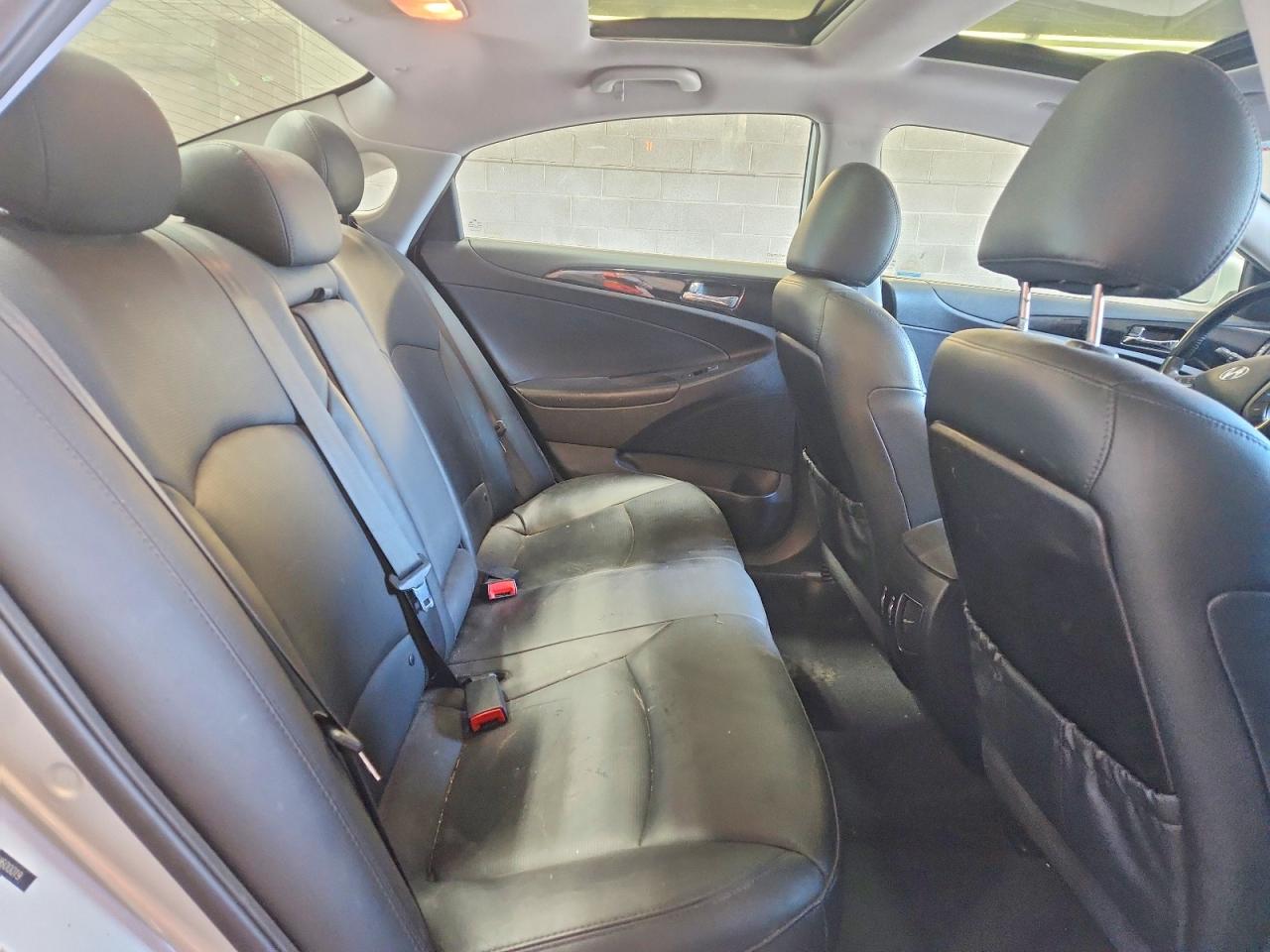 2013 Hyundai Sonata Limited Silver vin: 5NPEC4AC9DH600019