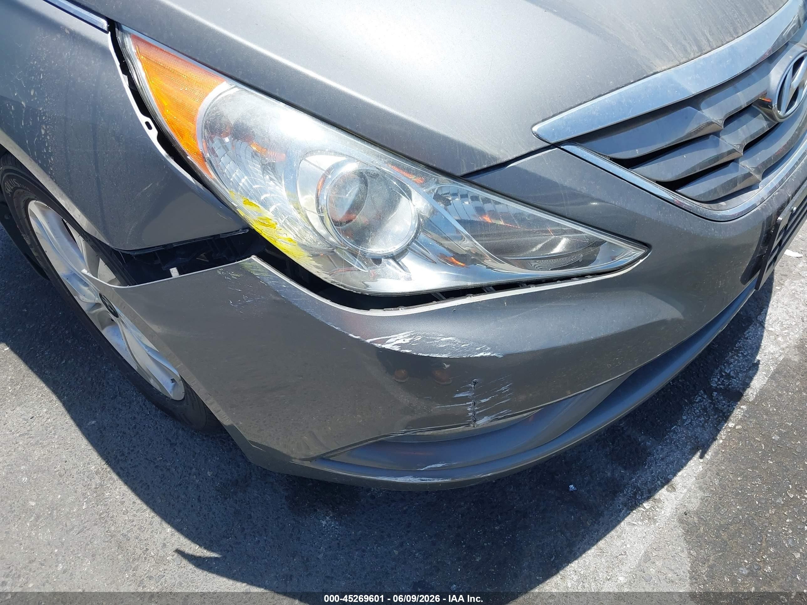 2013 Hyundai Sonata Limited Silver vin: 5NPEC4AC9DH619654
