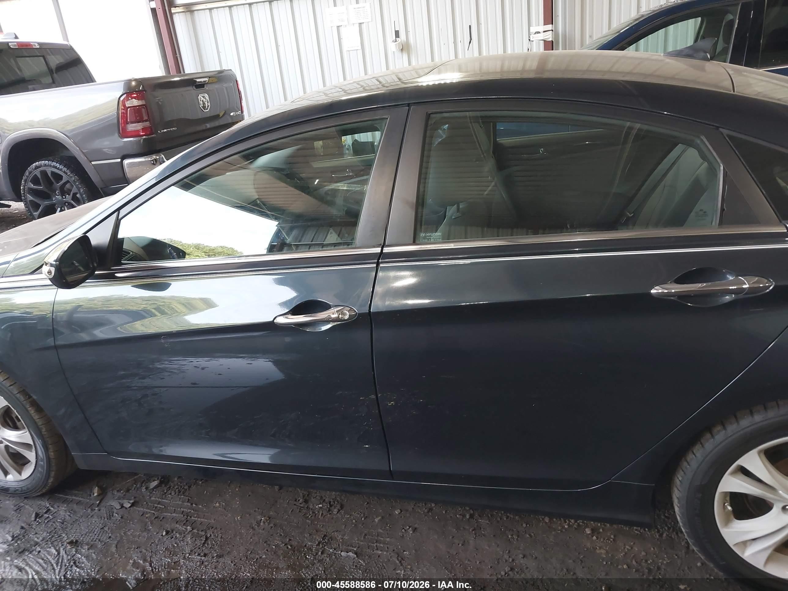 2011 Hyundai Sonata Limited Dark Blue vin: 5NPEC4ACXBH002745