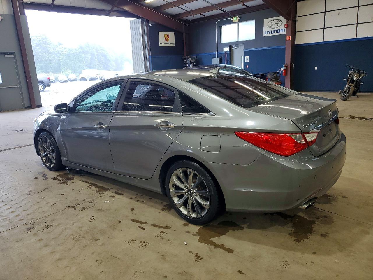 2011 Hyundai Sonata Gray vin: 5NPEC4ACXBH223813
