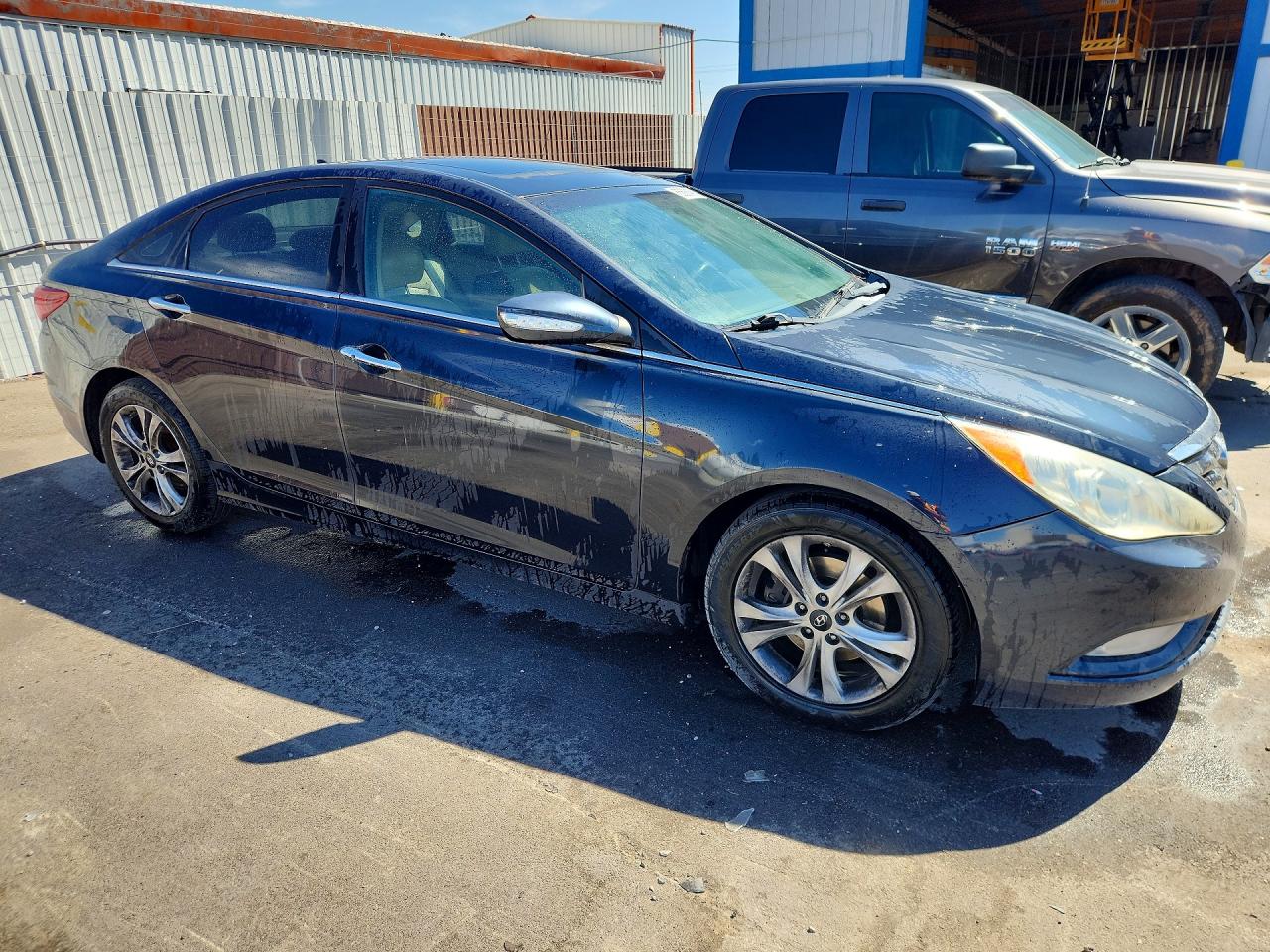 2011 Hyundai Sonata Limited Blue vin: 5NPEC4ACXBH239140