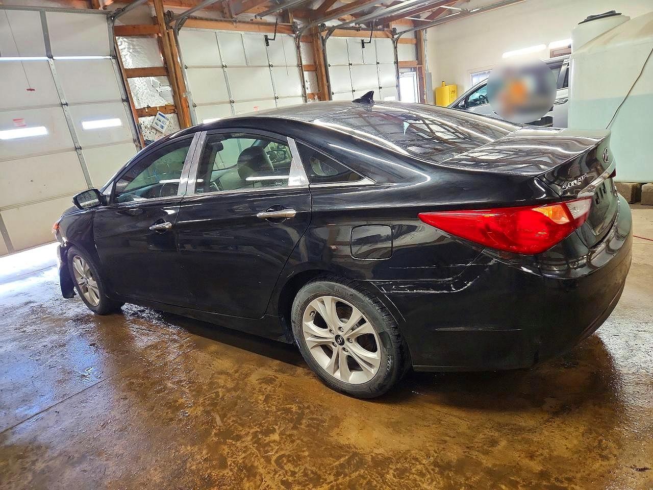 2011 Hyundai Sonata Limited Black vin: 5NPEC4ACXBH292517