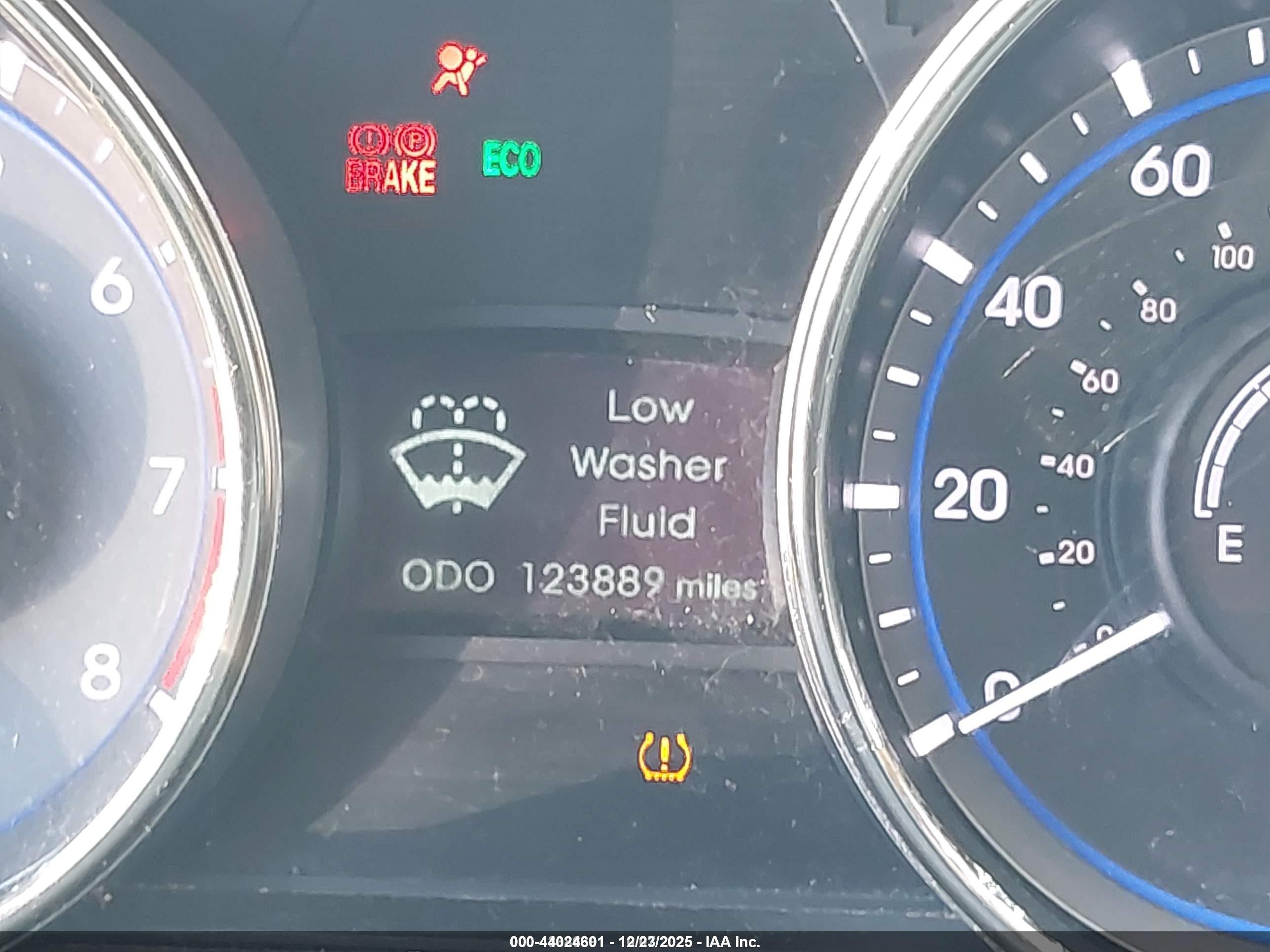 2012 Hyundai Sonata Limited White vin: 5NPEC4ACXCH449397