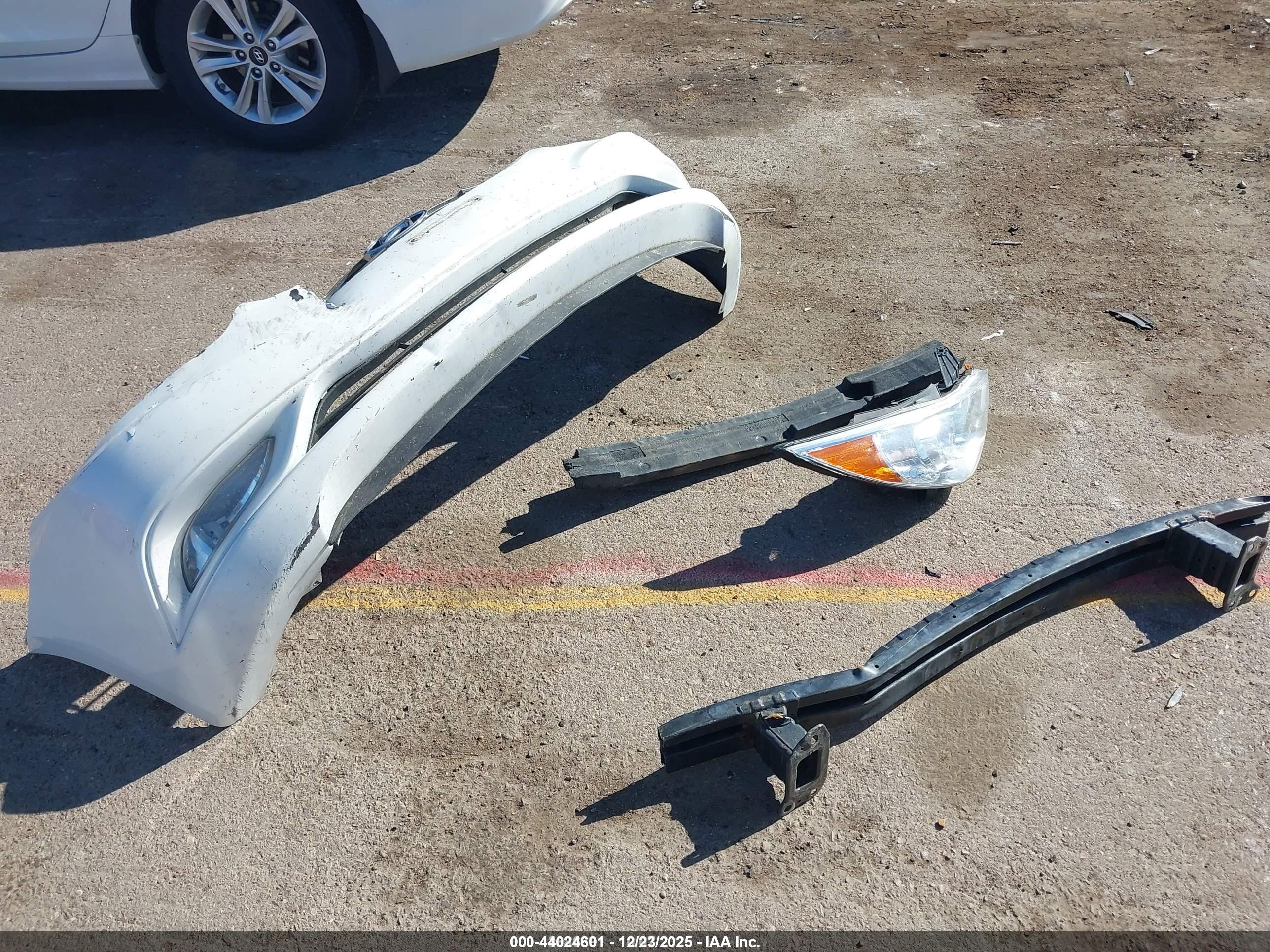 2012 Hyundai Sonata Limited White vin: 5NPEC4ACXCH449397