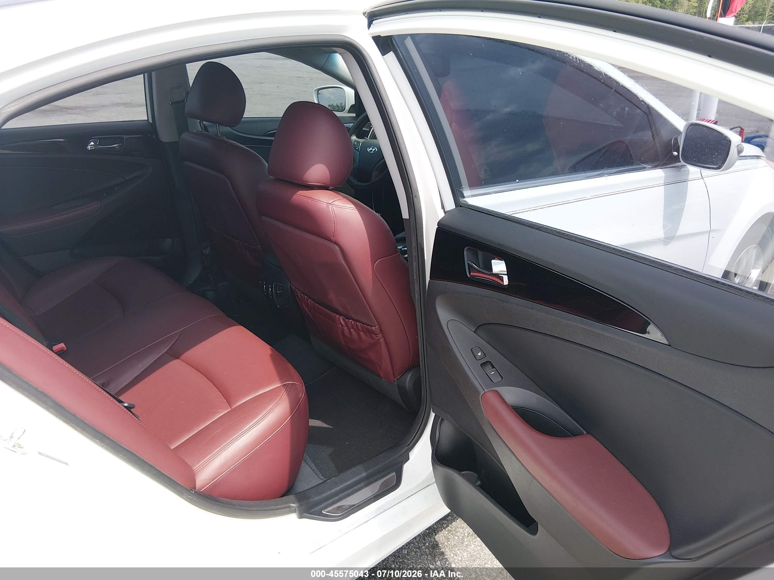 2012 Hyundai Sonata Limited White vin: 5NPEC4ACXCH472324