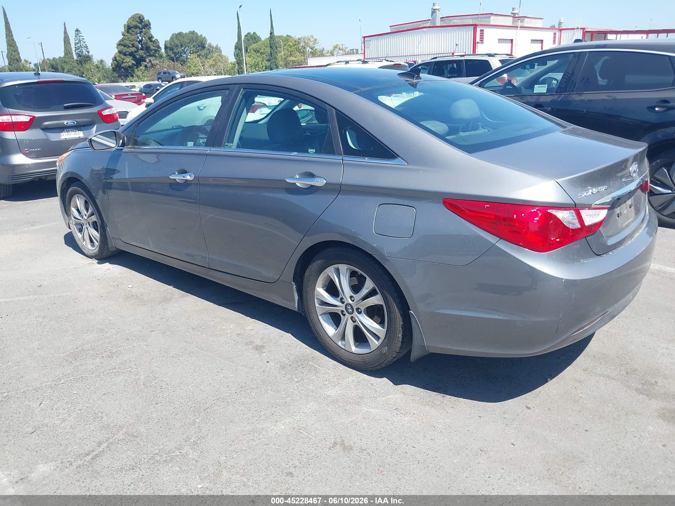 2013 Hyundai Sonata Limited Gray vin: 5NPEC4ACXDH548898