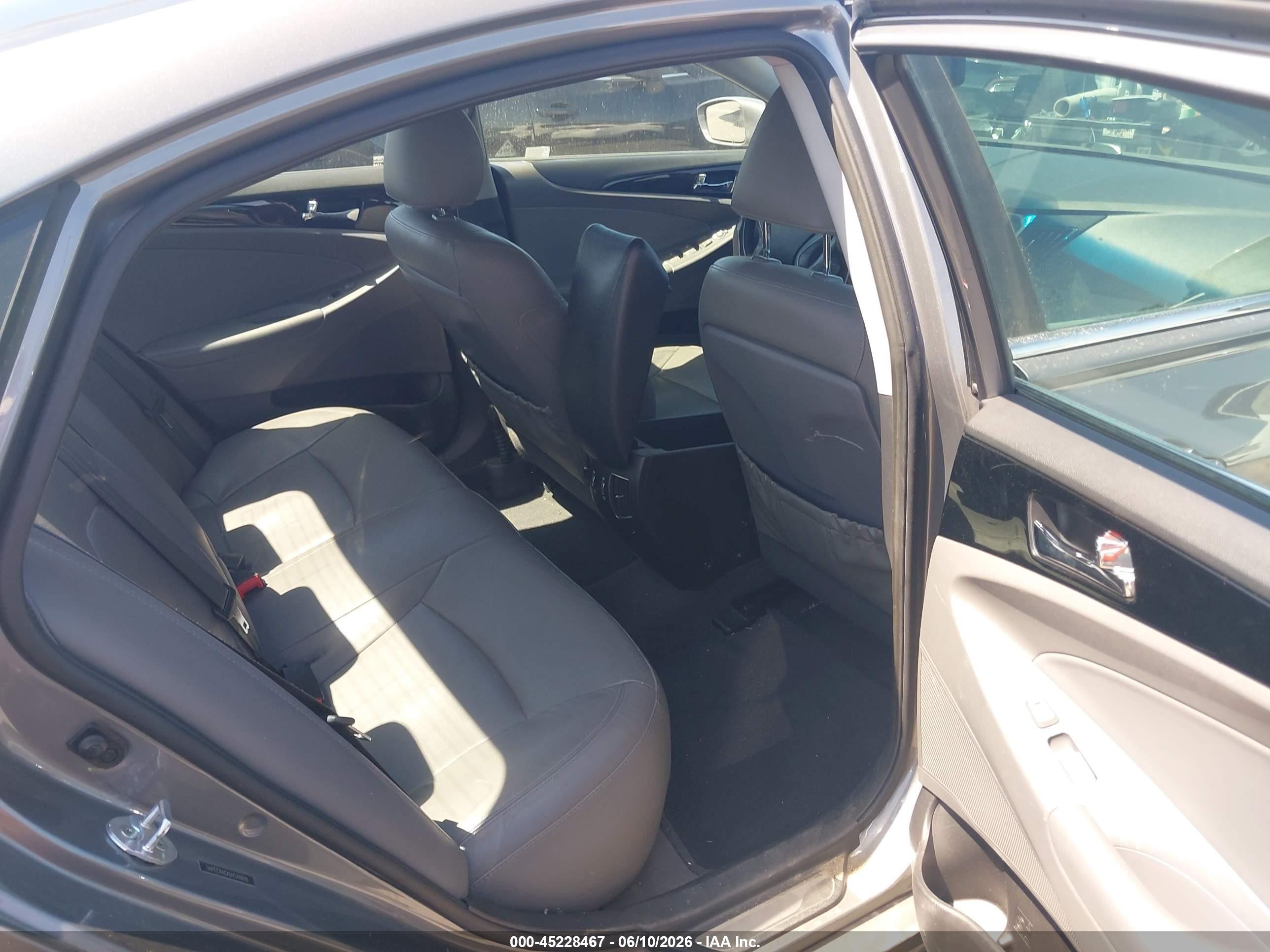 2013 Hyundai Sonata Limited Gray vin: 5NPEC4ACXDH548898