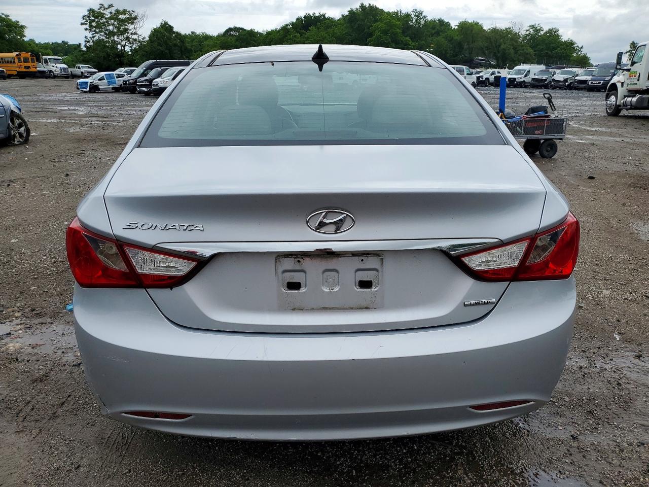 2013 Hyundai Sonata Limited Silver vin: 5NPEC4ACXDH625785