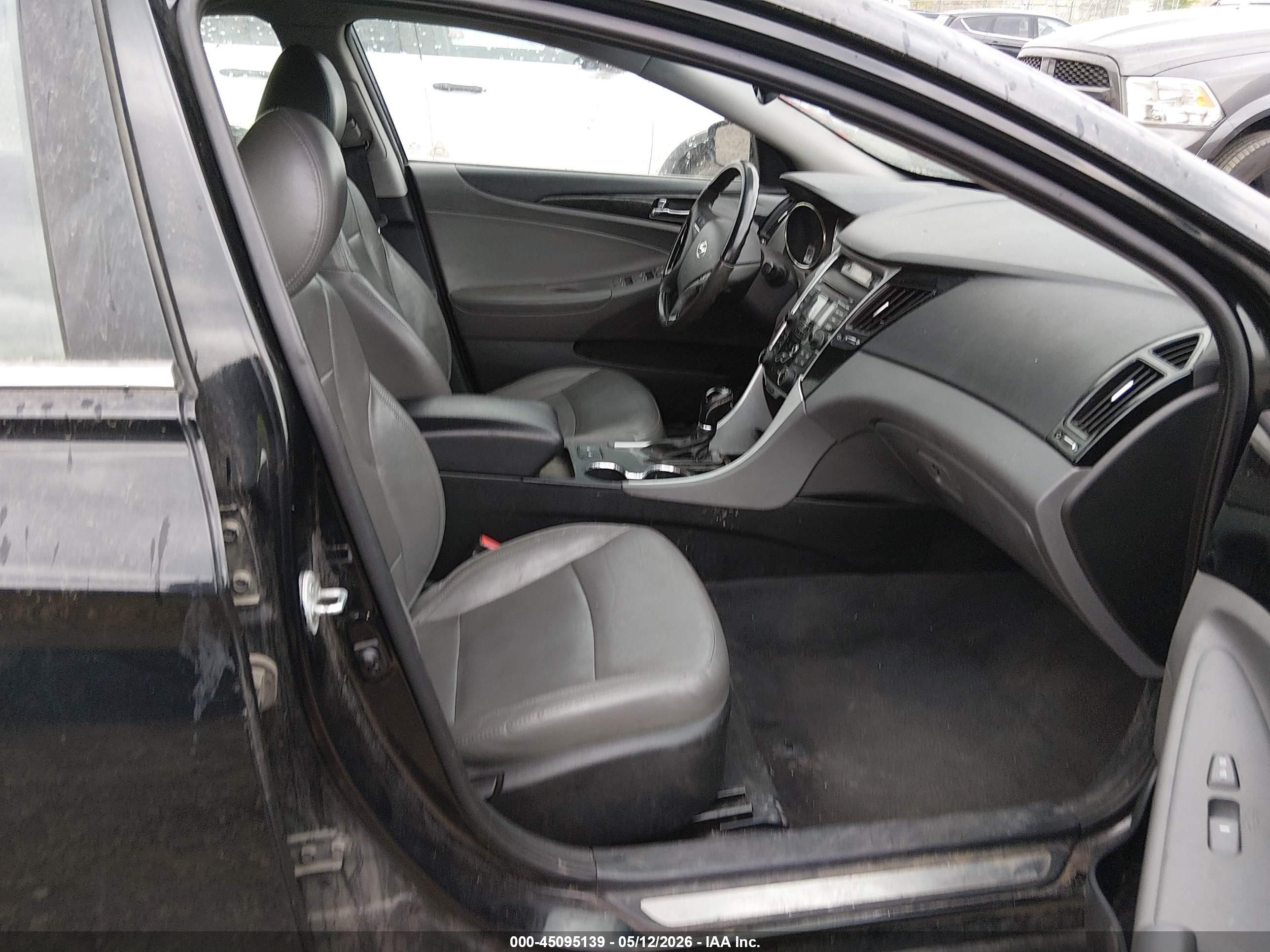 2013 Hyundai Sonata Limited Black vin: 5NPEC4ACXDH674663