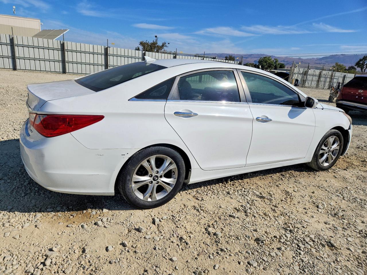 2013 Hyundai Sonata Limited White vin: 5NPEC4ACXDH804750