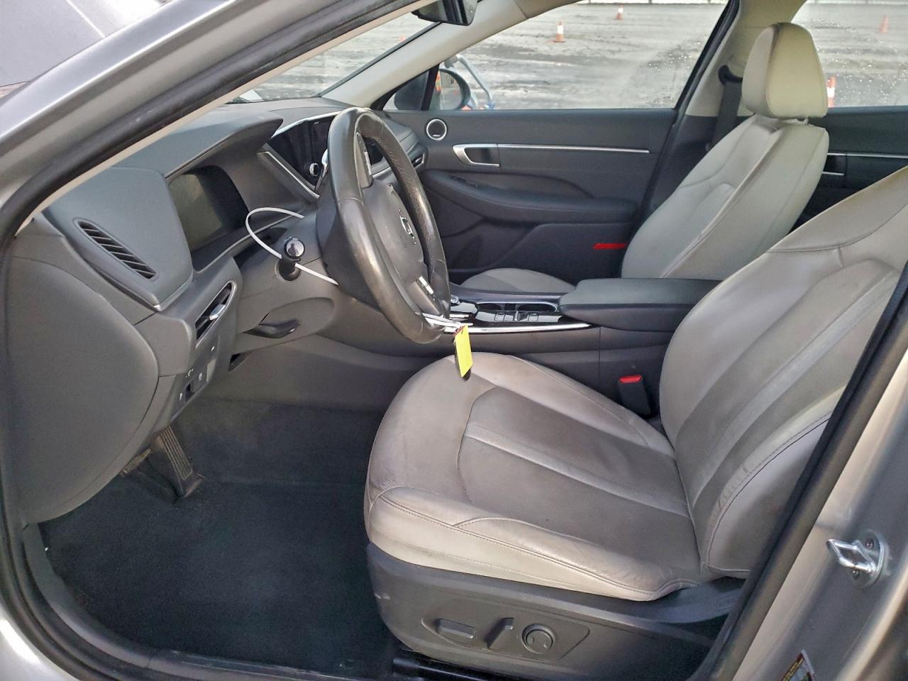 2020 Hyundai Sonata Limited Silver vin: 5NPEH4J27LH010800