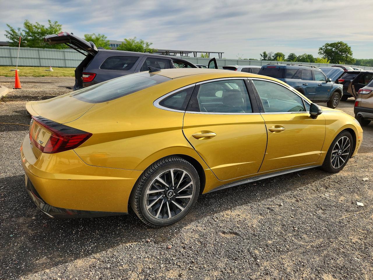 2020 Hyundai Sonata Sel Plus Gold vin: 5NPEJ4J21LH049337