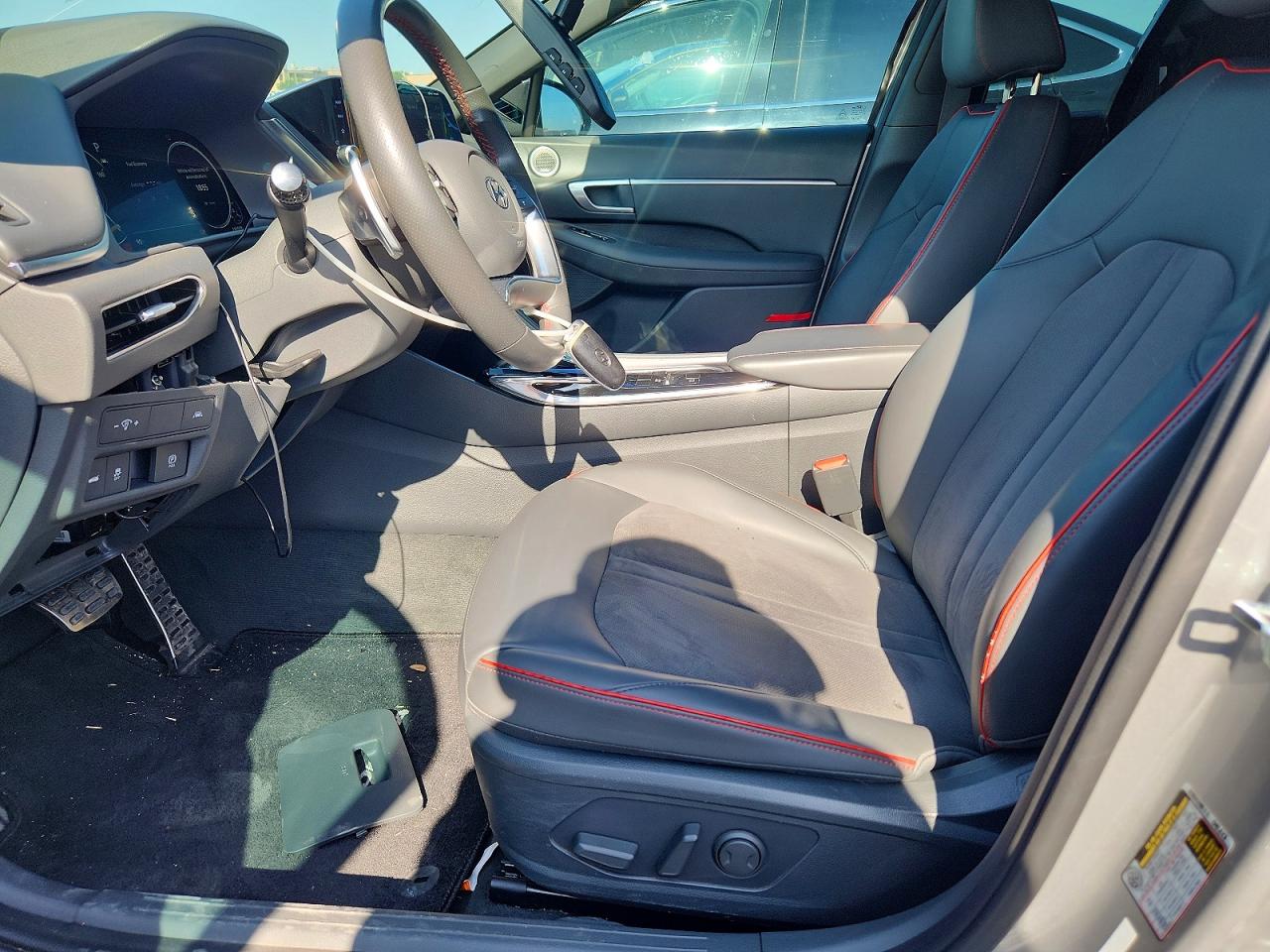 2021 Hyundai Sonata Серебряный vin: 5NPEJ4J22MH132910