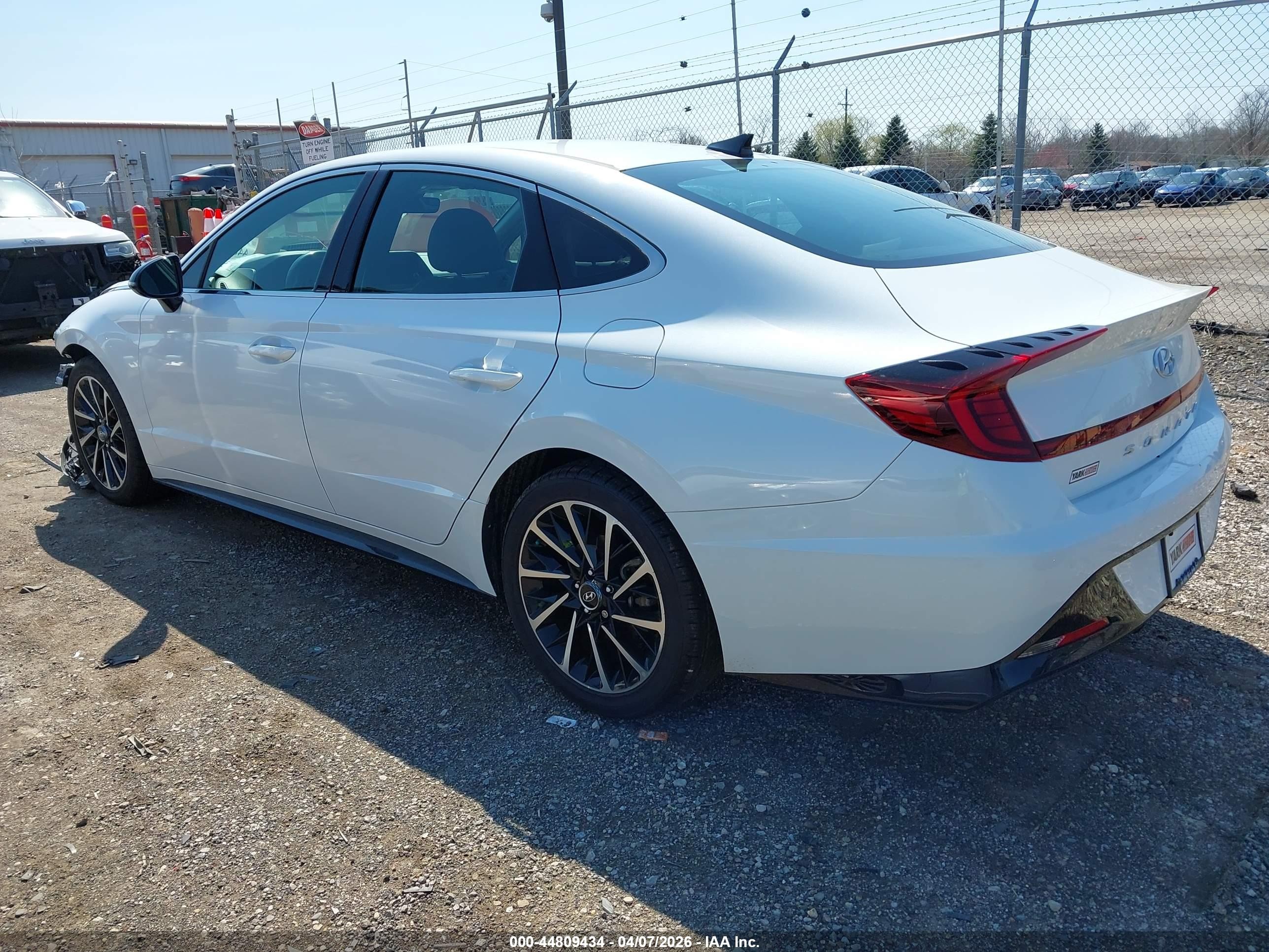 2020 Hyundai Sonata Sel Plus White vin: 5NPEJ4J29LH005120