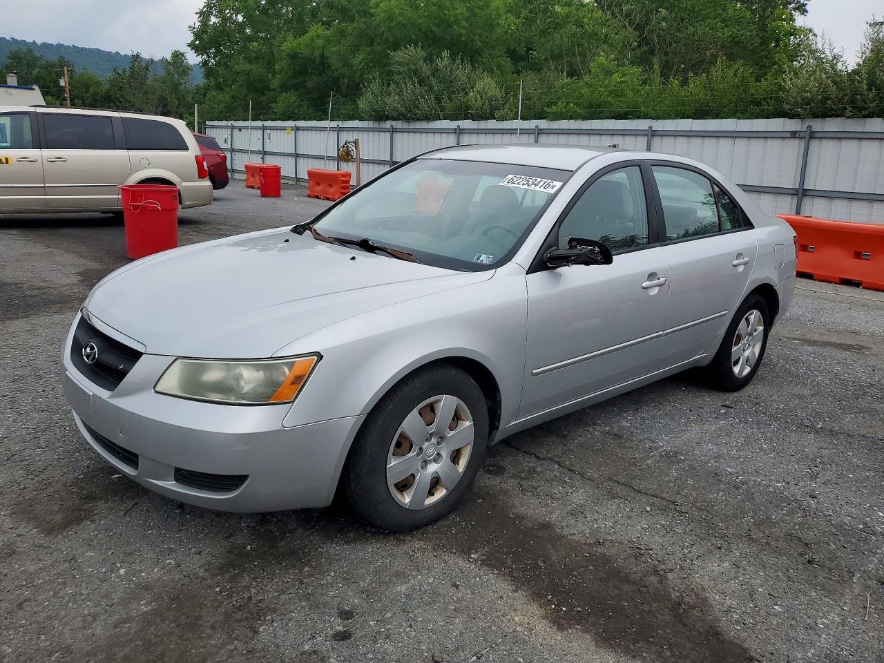 2006 Hyundai Sonata Gl Silver vin: 5NPET46C06H103775